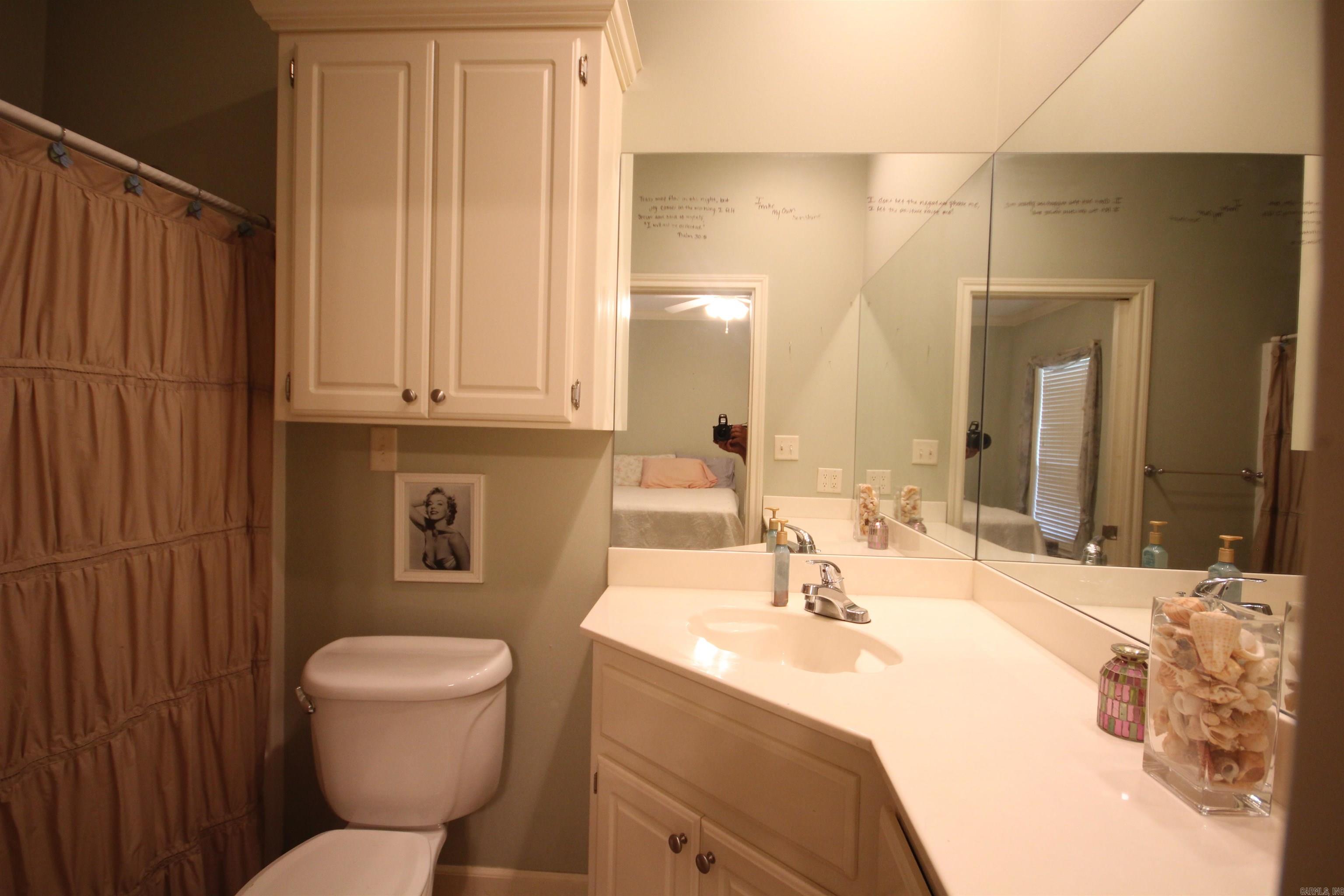 899 Deerwood Ln. Nashville, AR 71852