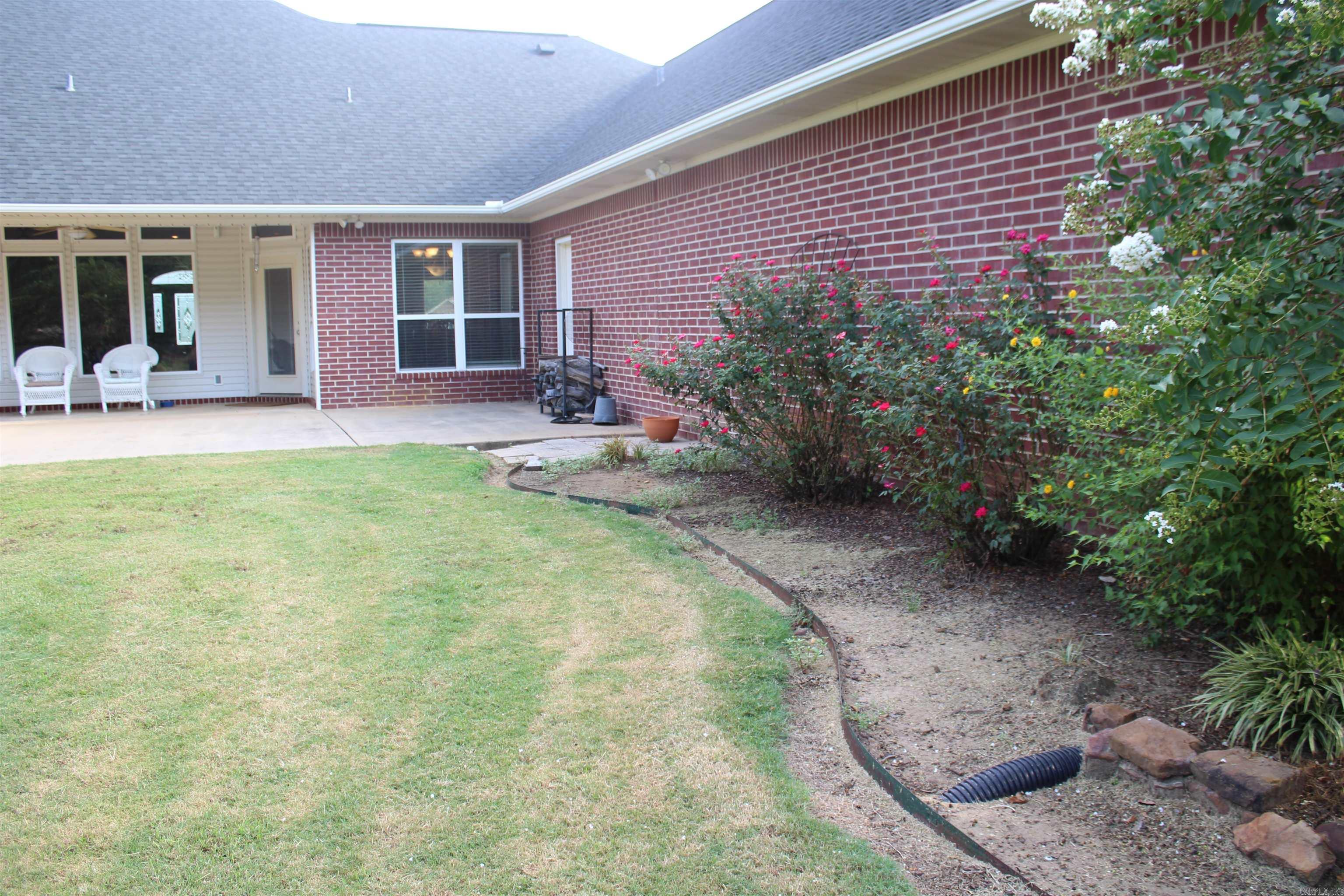 899 Deerwood Ln. Nashville, AR 71852