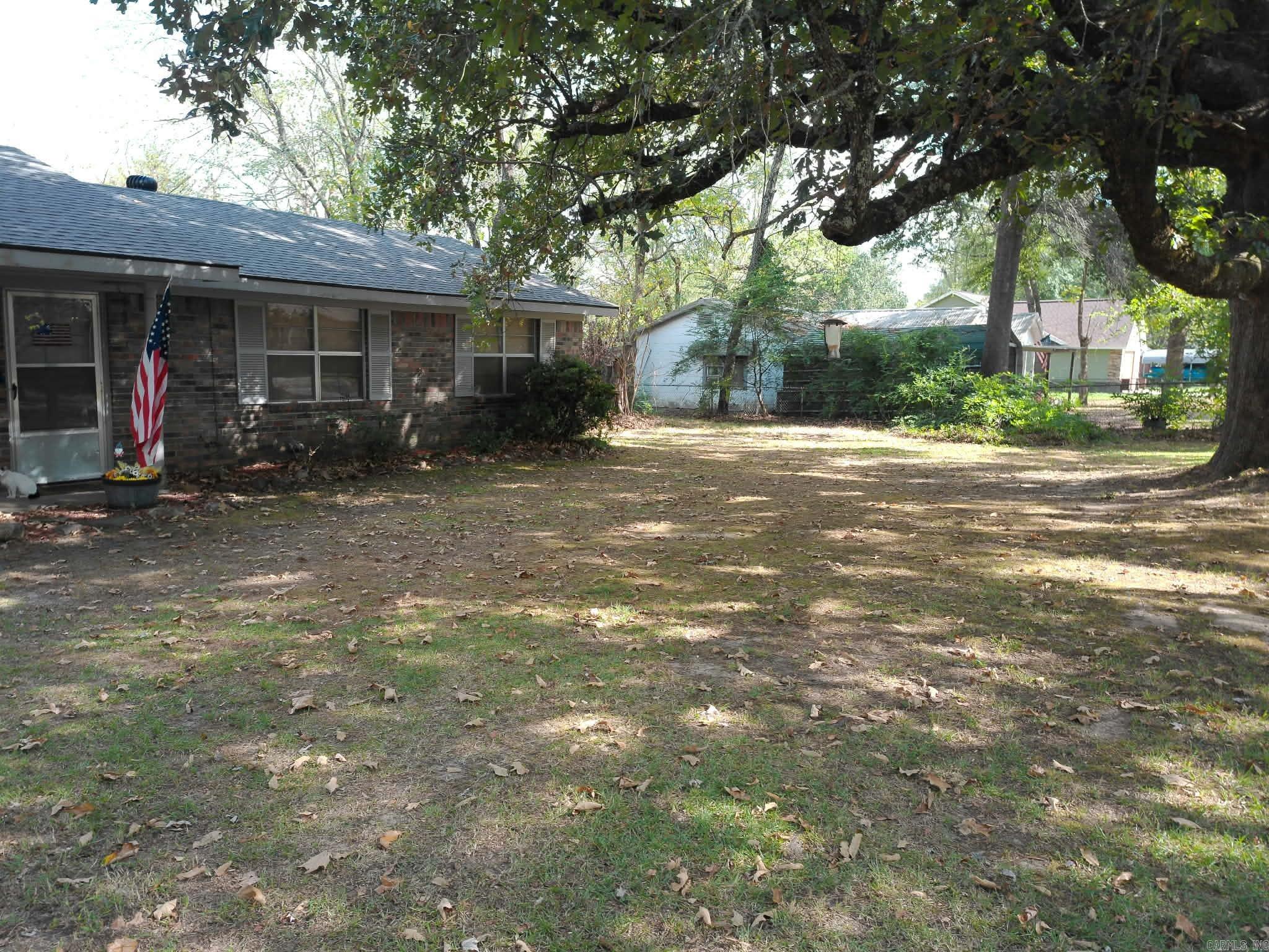 211 N Polk St.  Mena, AR