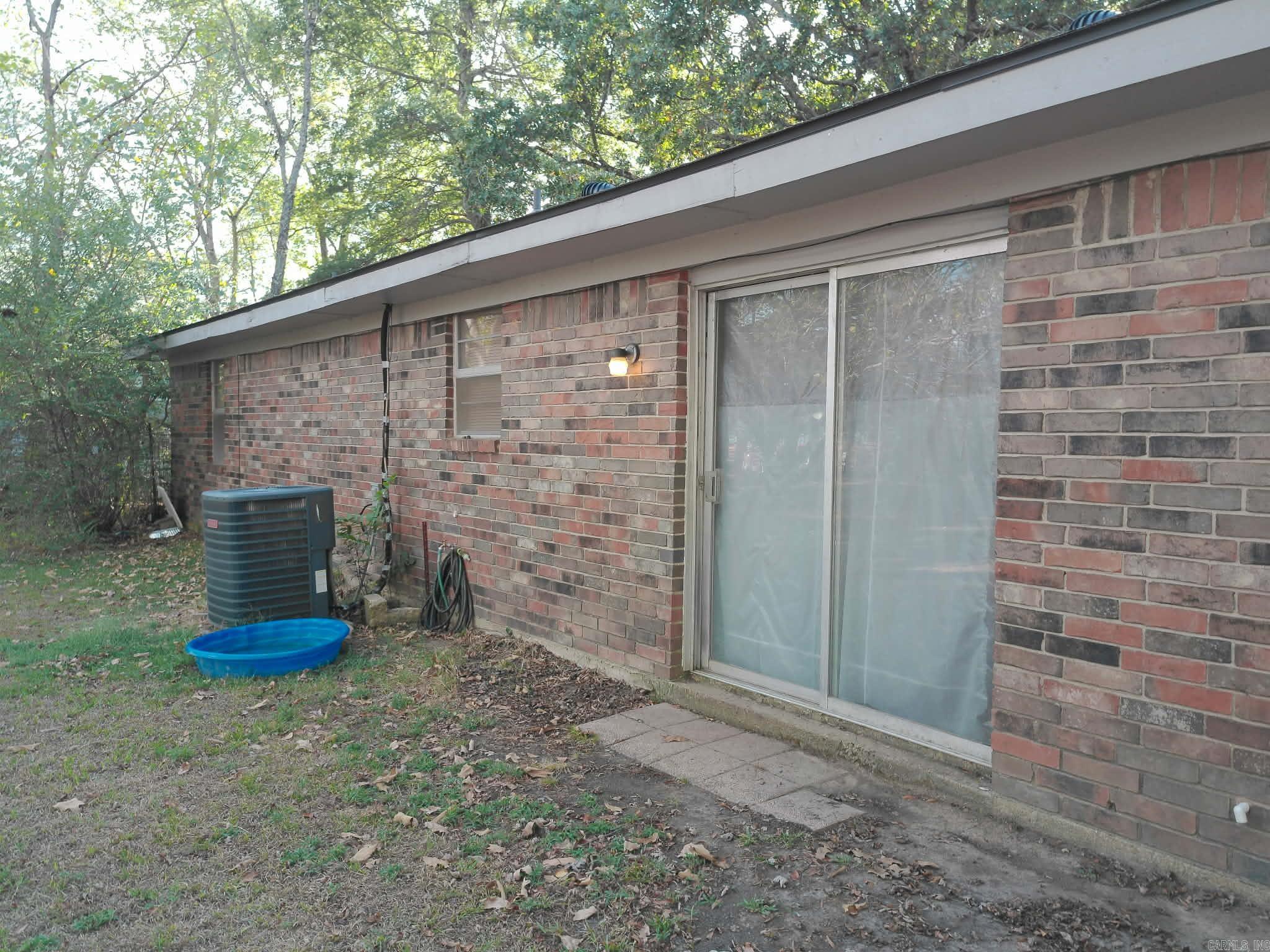 211 N Polk St.  Mena, AR