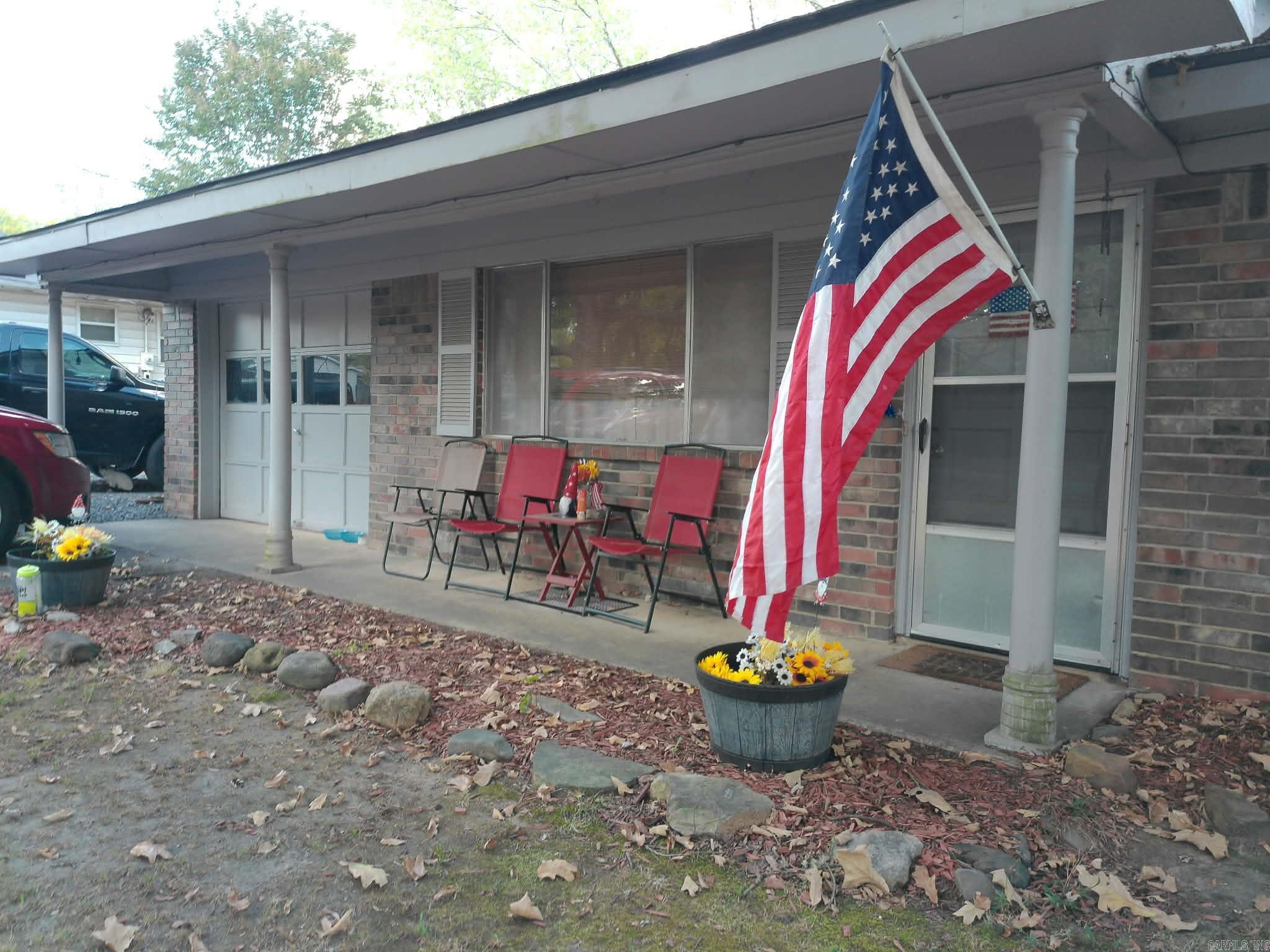 211 N Polk St.  Mena, AR