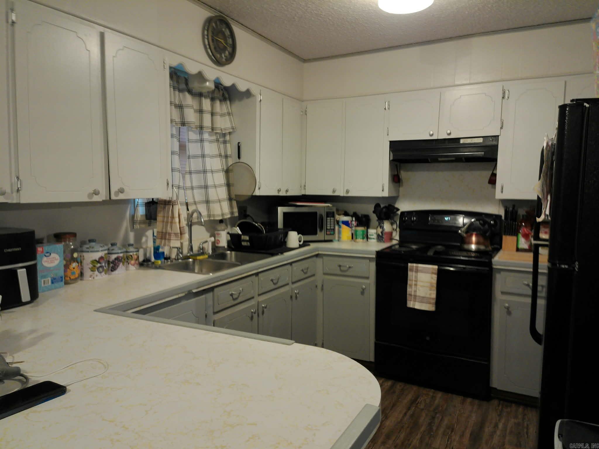211 N Polk St.  Mena, AR