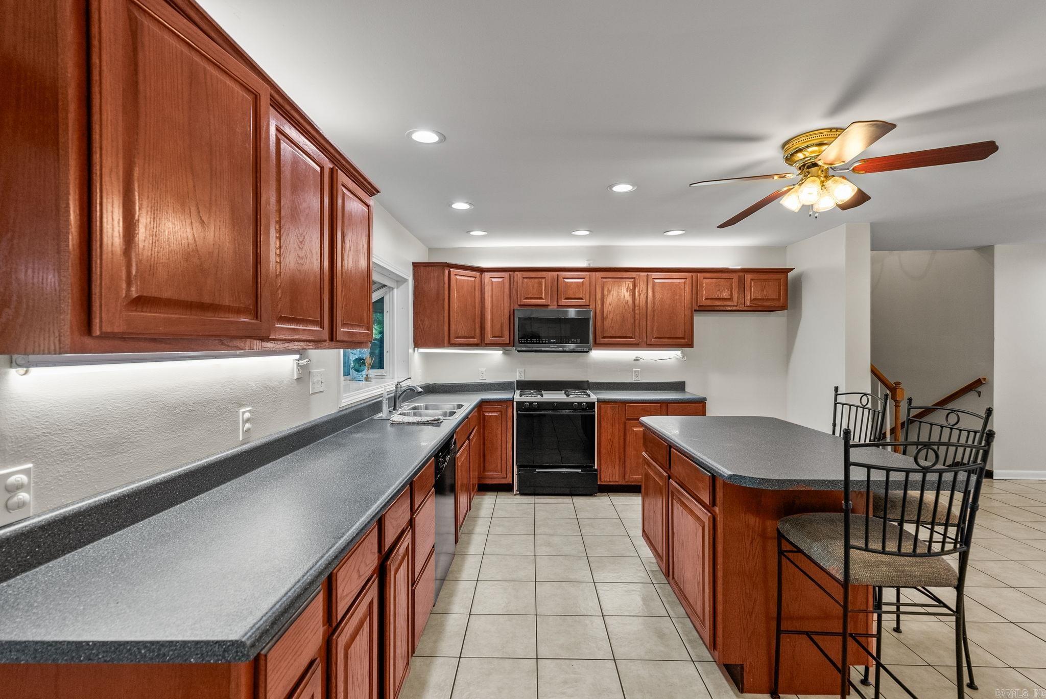 22335 Colonel Glenn Little Rock, AR 72210