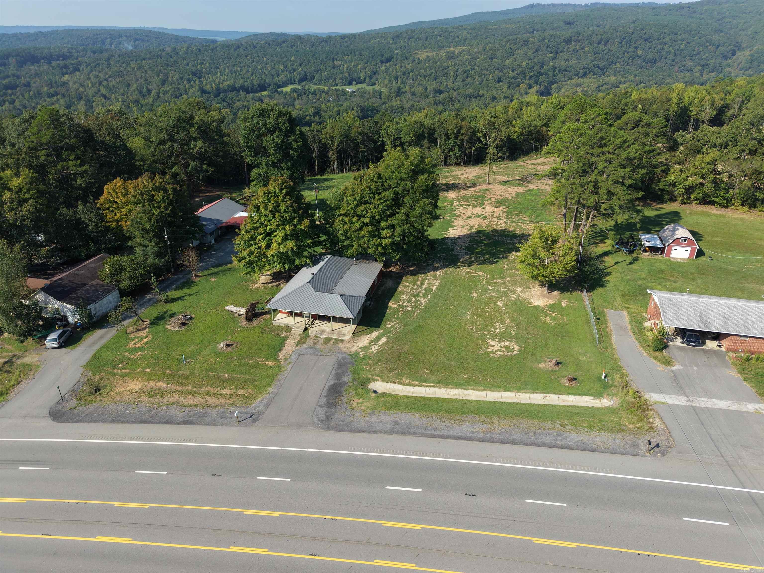 1907 N 65  Clinton, AR
