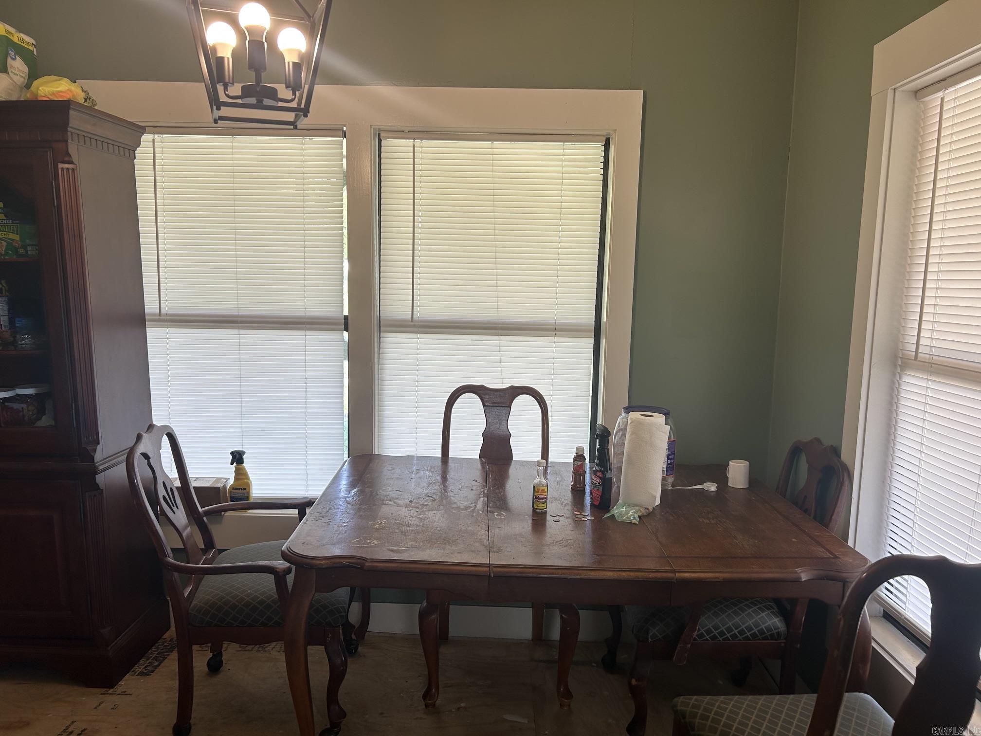 1907 N 65  Clinton, AR