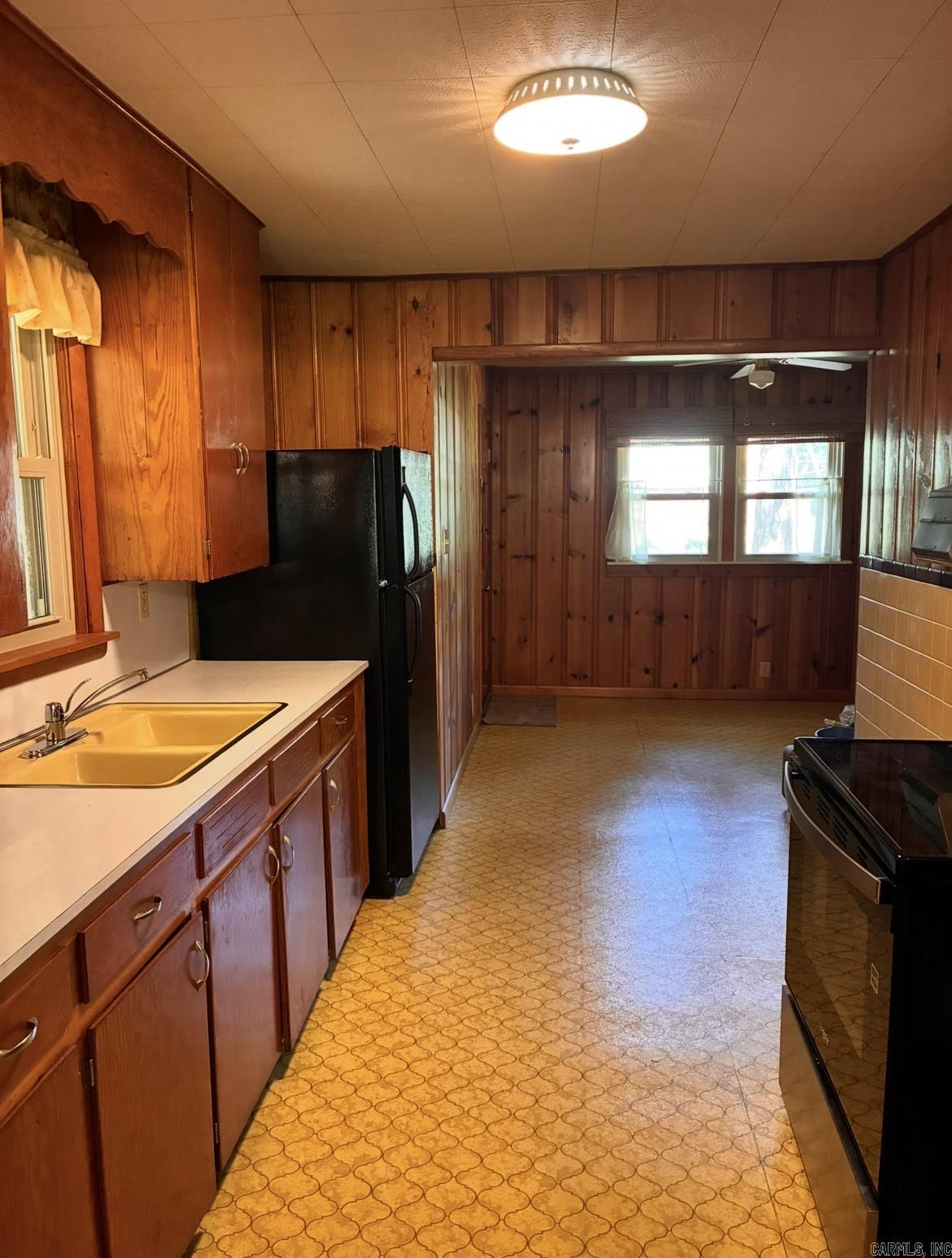 24 Ann  Conway, AR