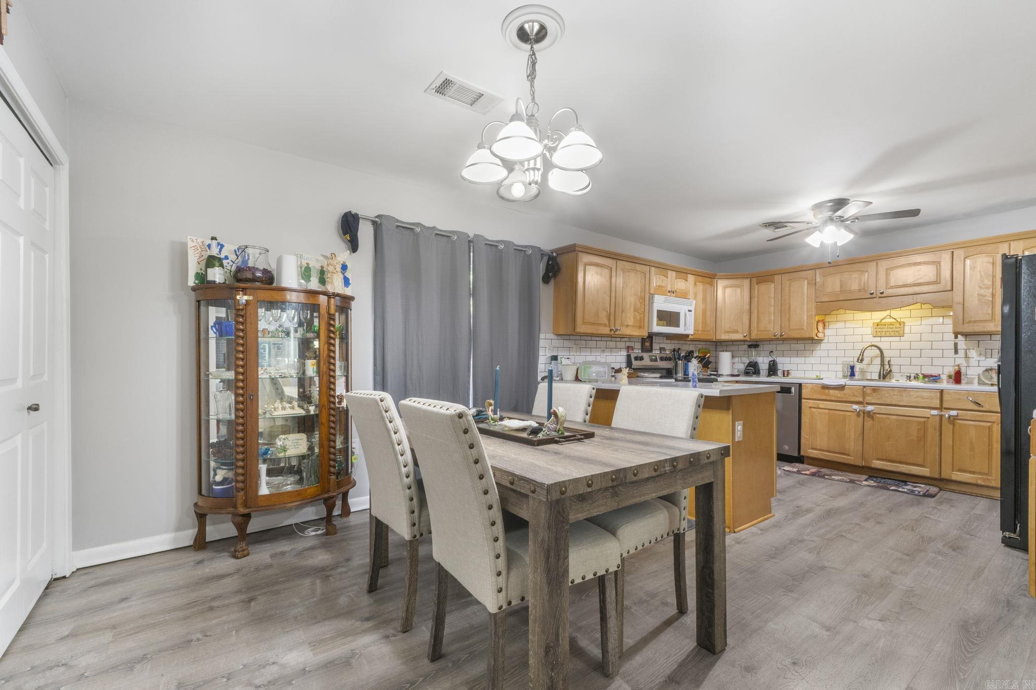 1200 Chris  Benton, AR