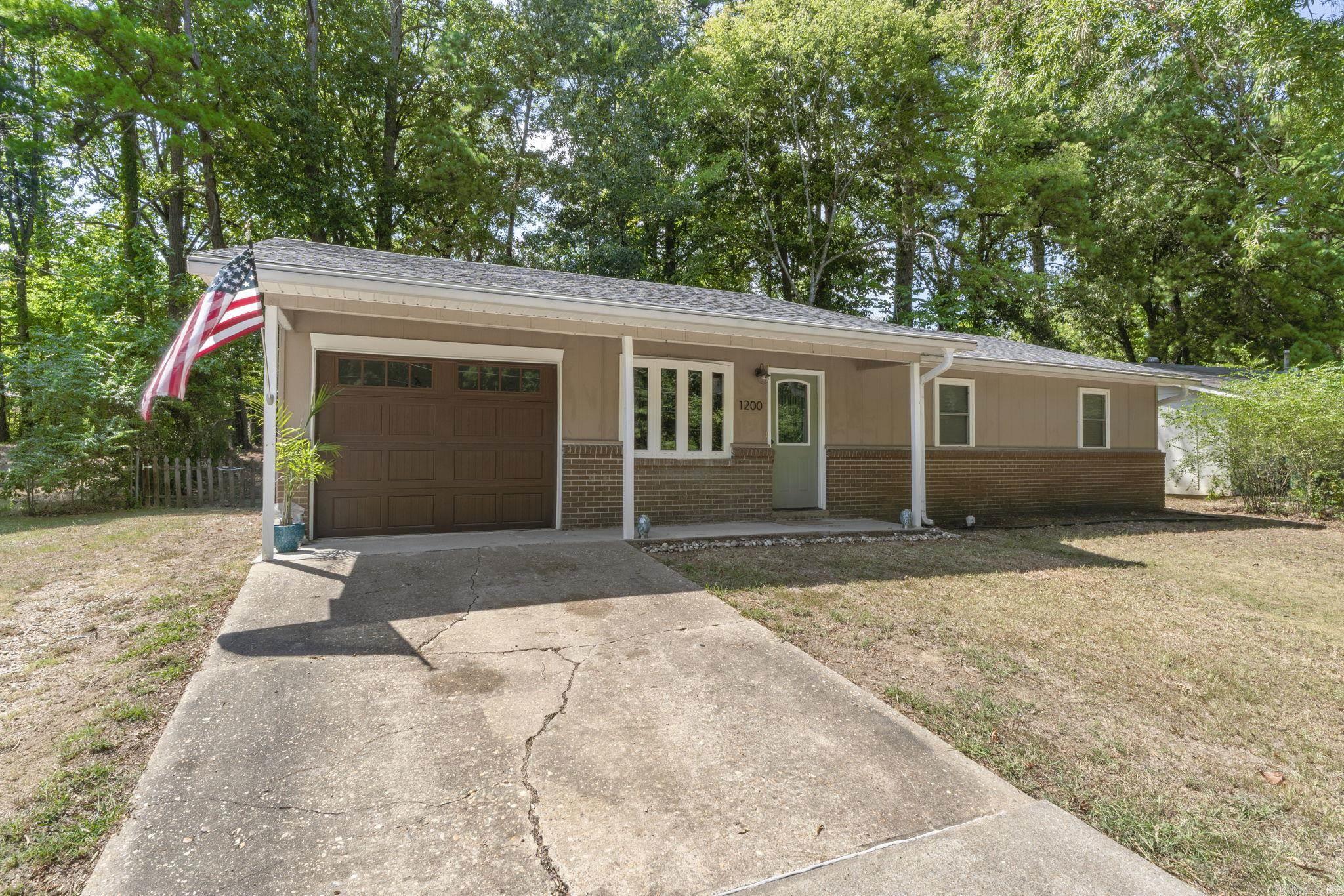 1200 Chris Drive — photo 3