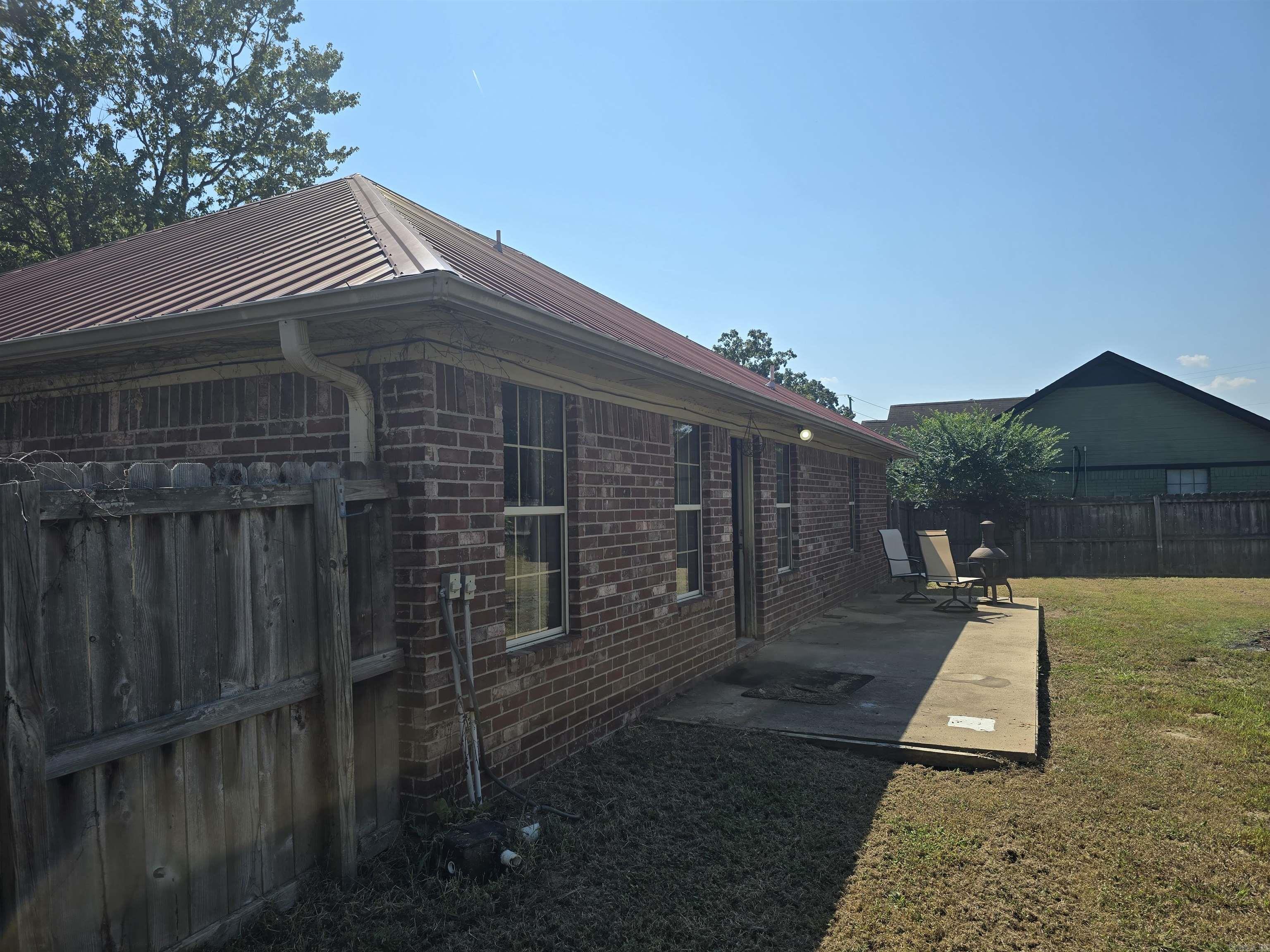 47 Garrett Rd.  Greenbrier, AR