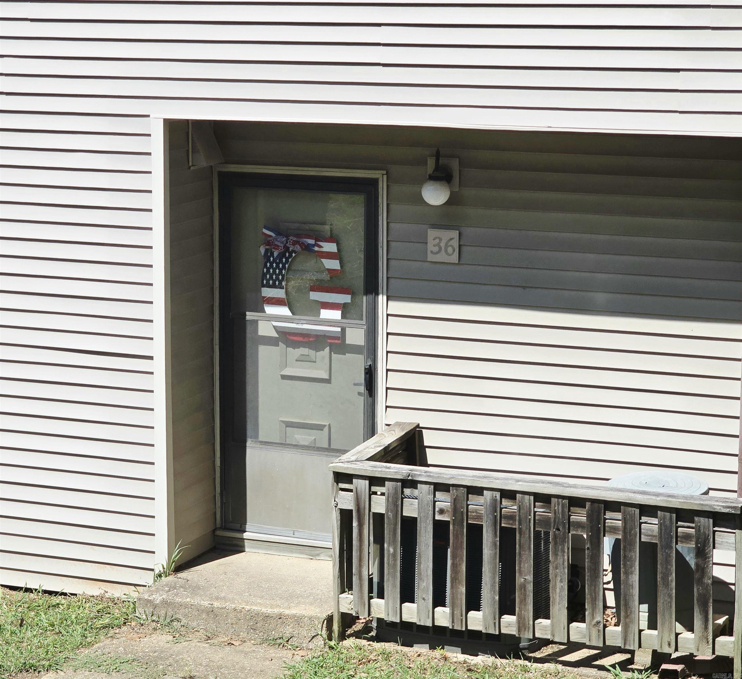 104 Chelsea  Fairfield Bay, AR