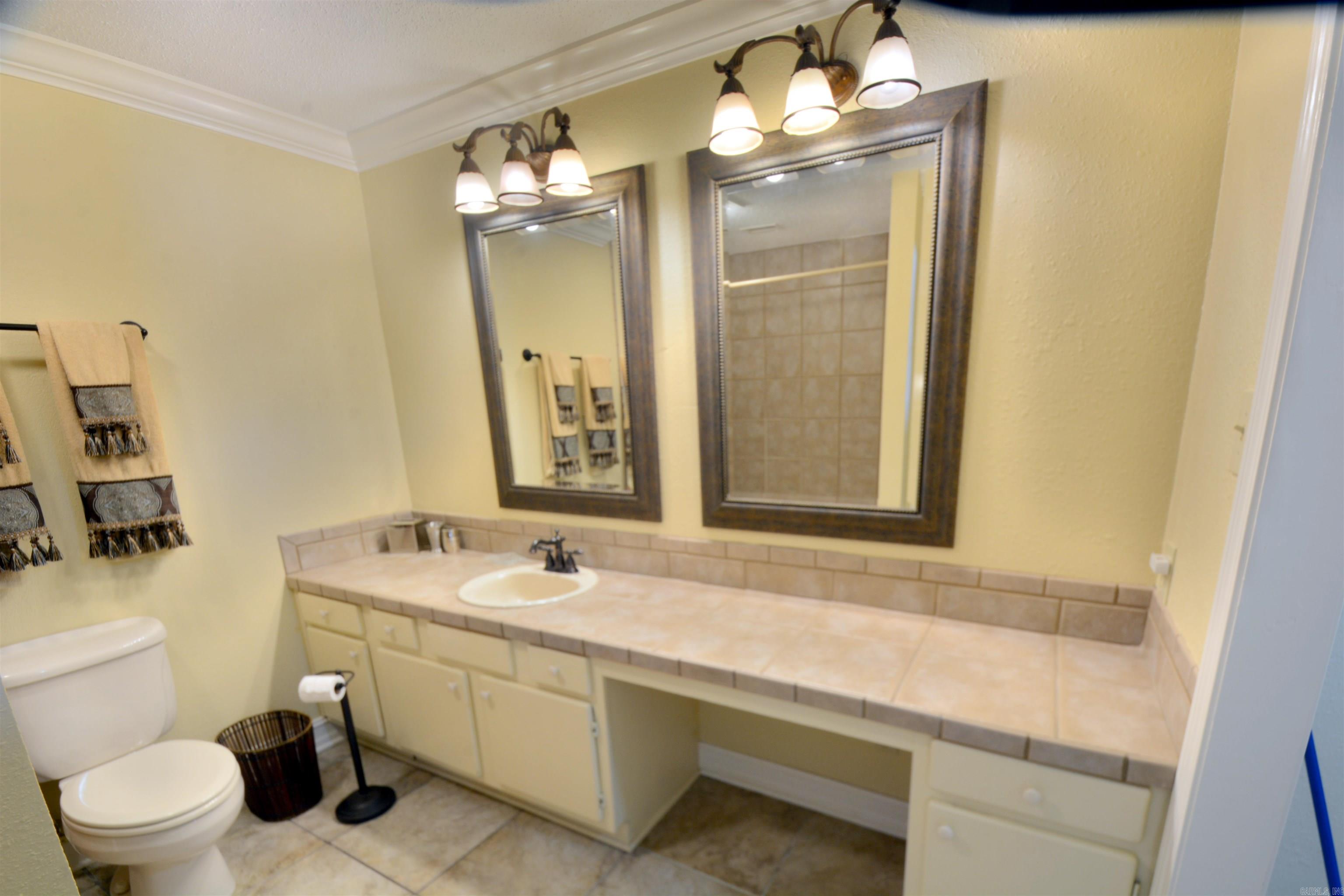 1319 AIRPORT  Hot Springs, AR