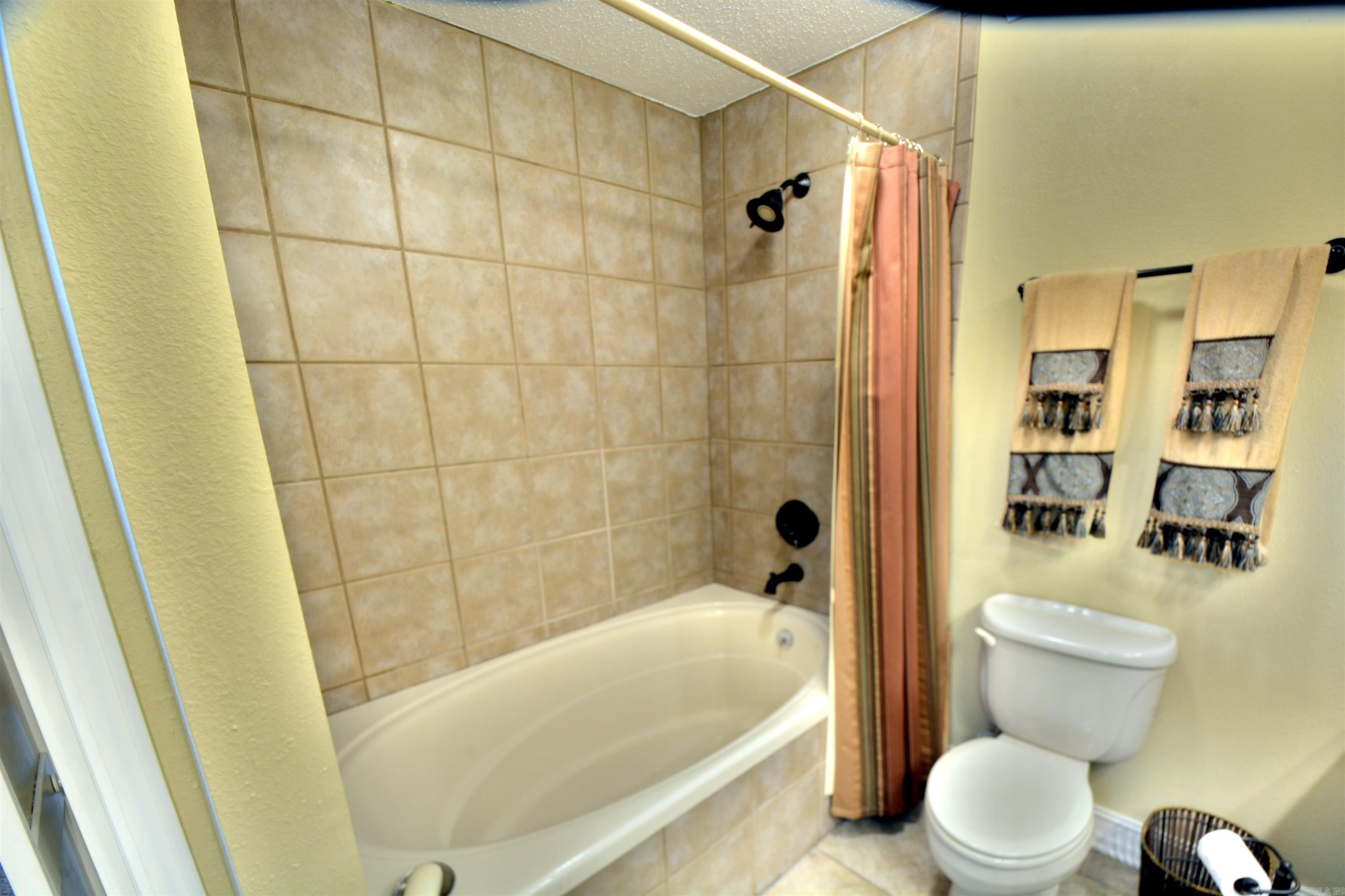 1319 AIRPORT  Hot Springs, AR