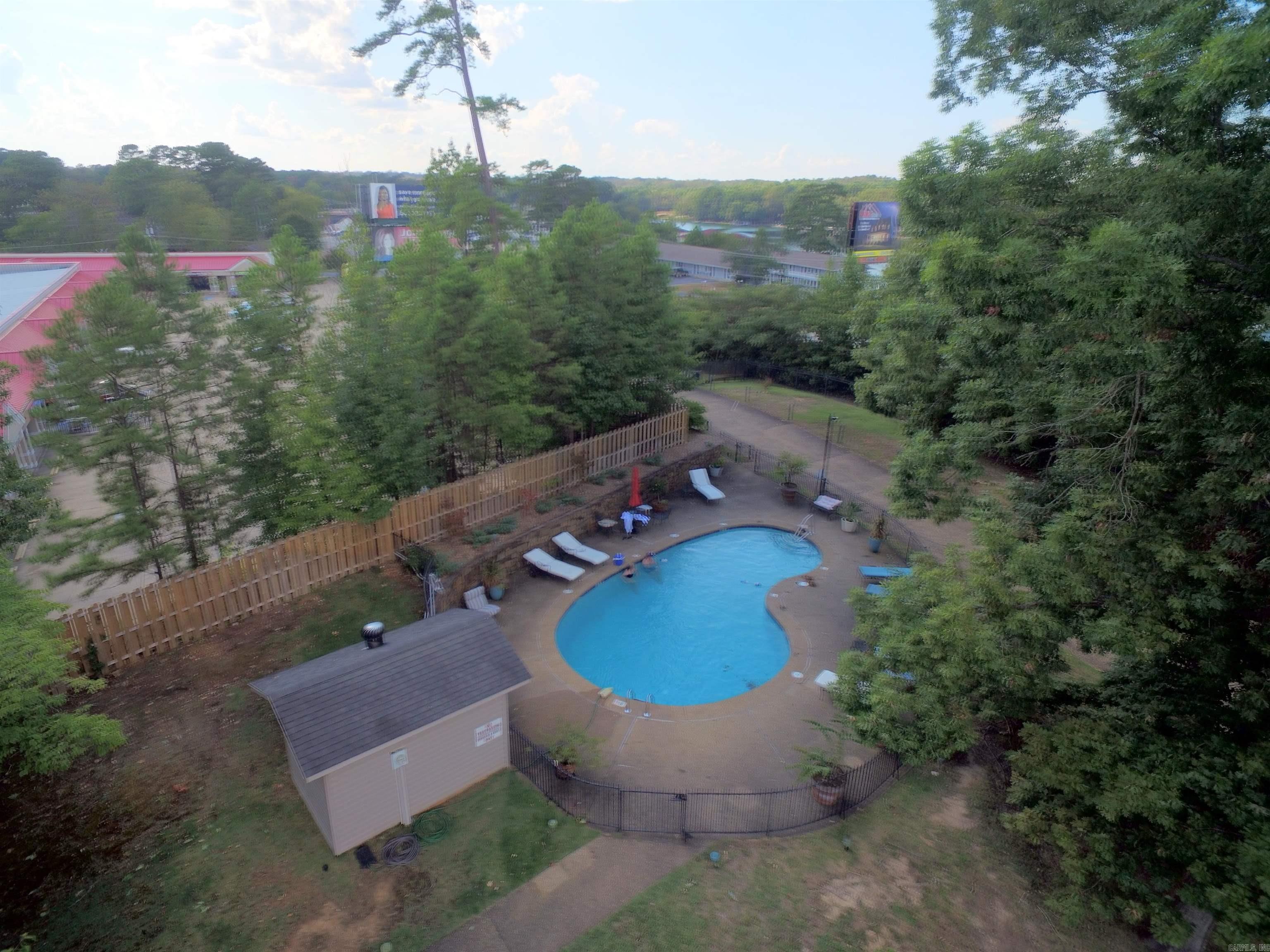 1319 AIRPORT  Hot Springs, AR