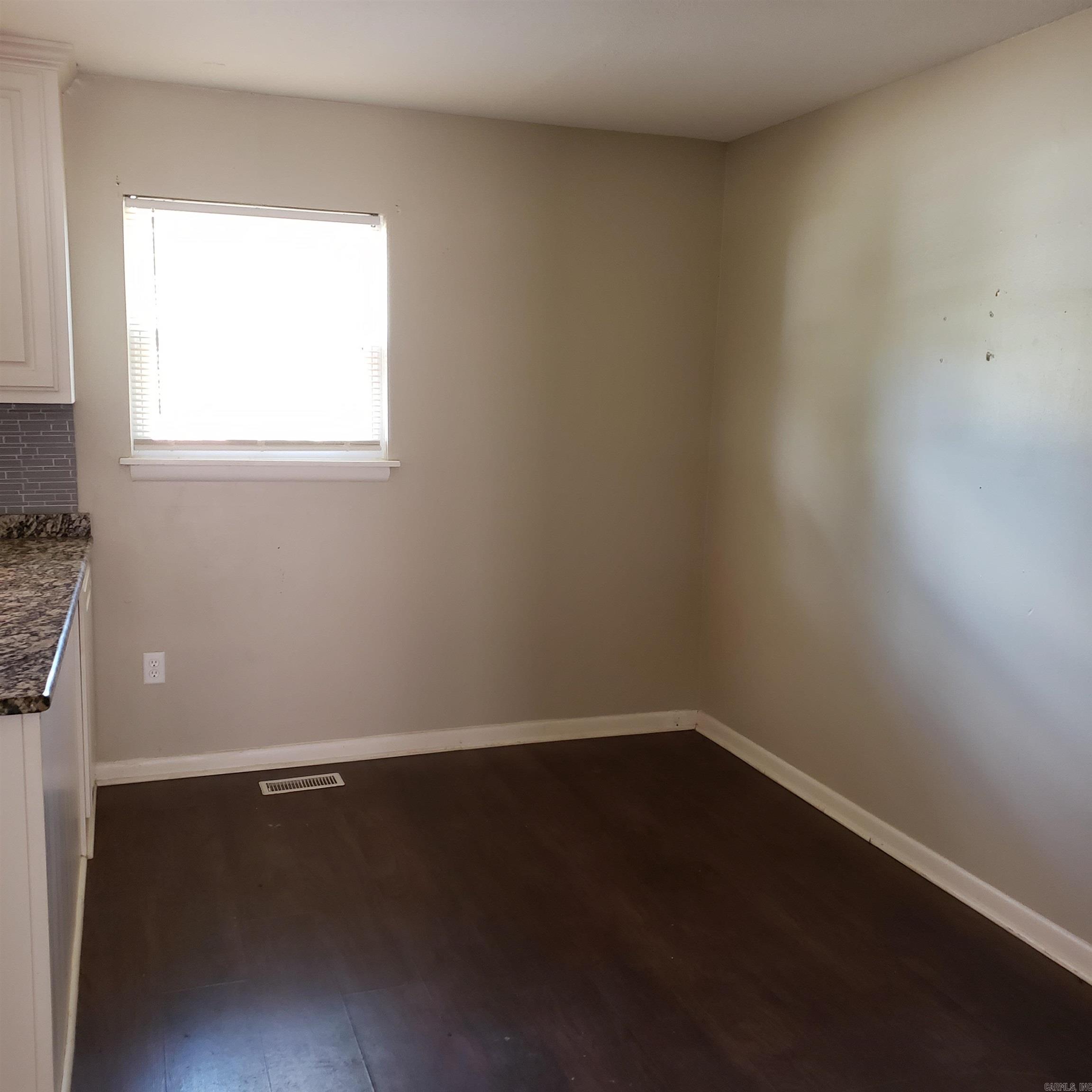 5324 Chandler Street — photo 5