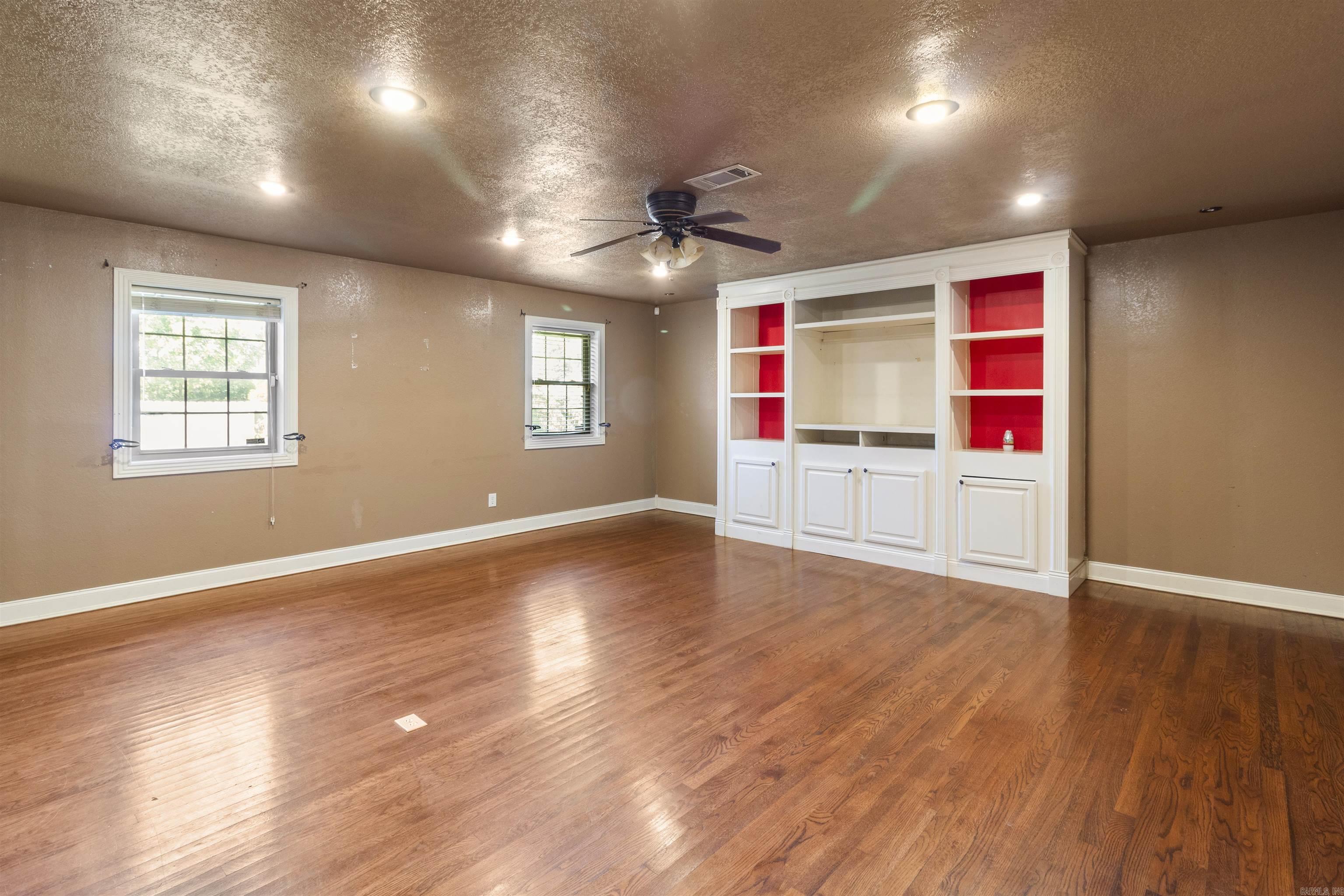 25 Pleasant Street — photo 3