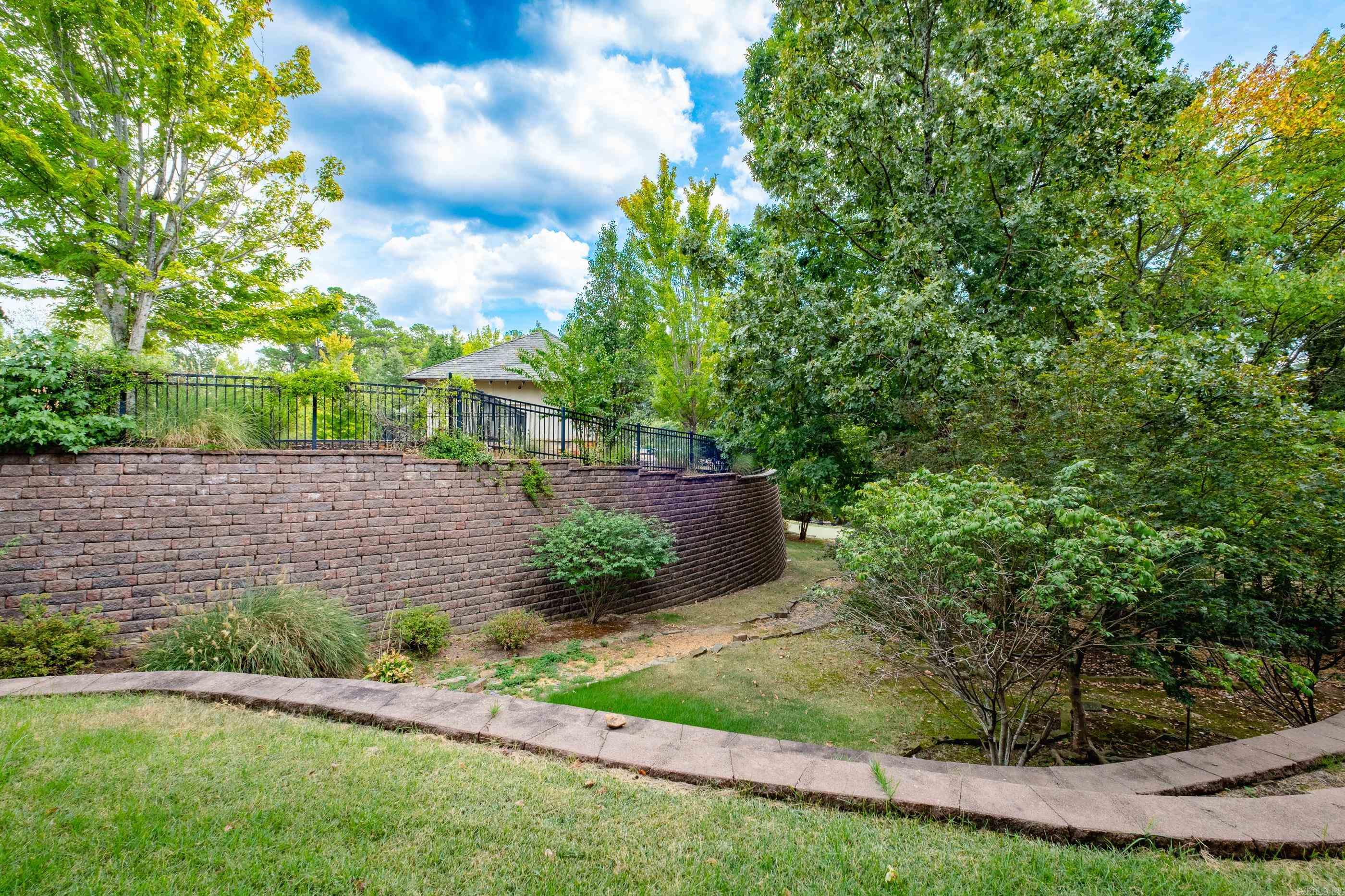 100 Vallon Ln  Little Rock, AR