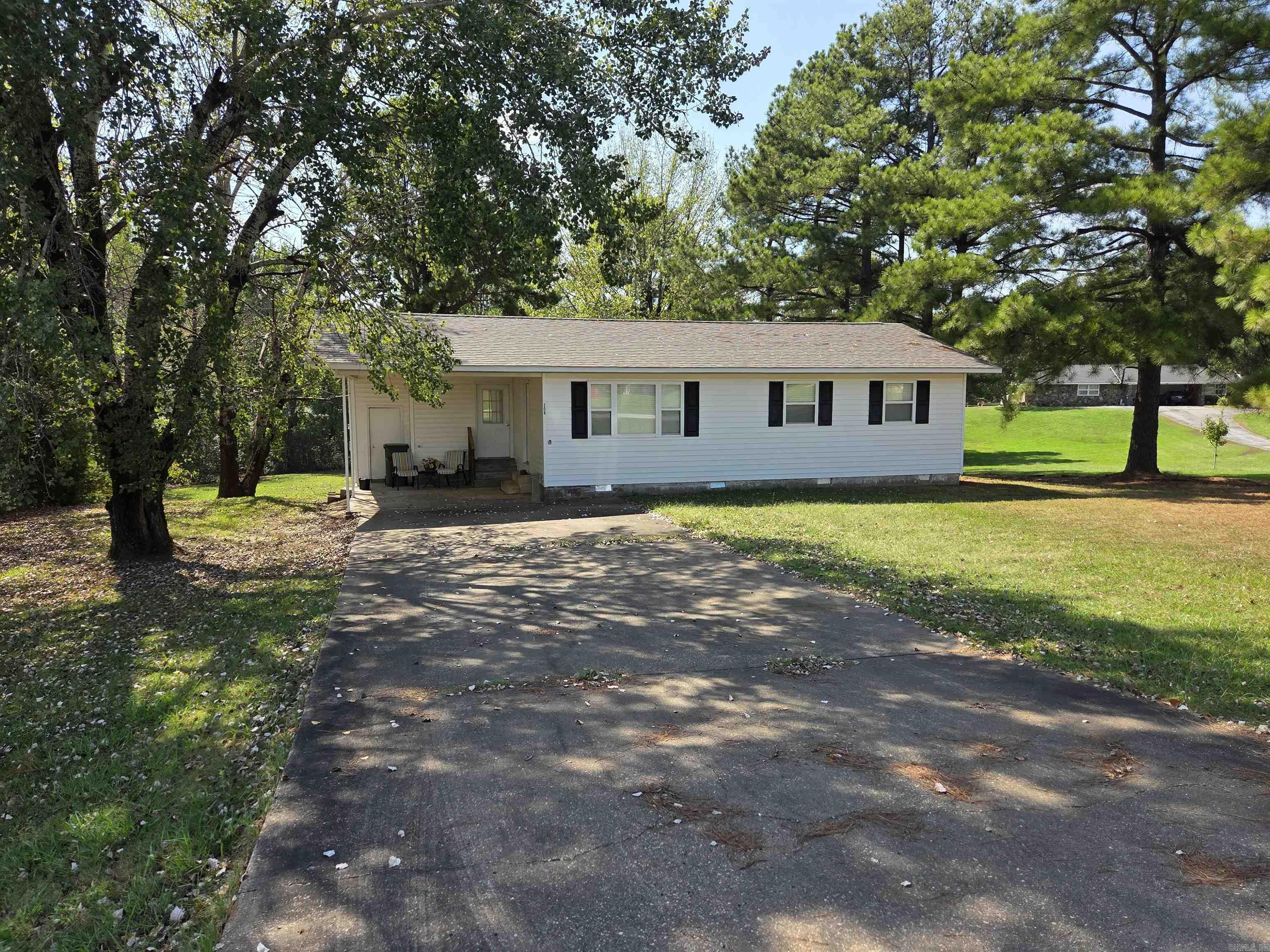 208 Academy  Paragould, AR