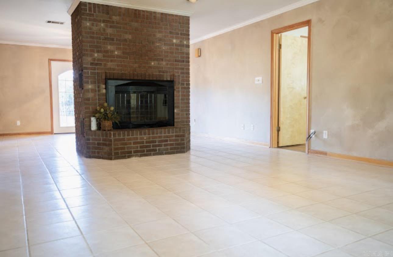 902 Meredith Street — photo 3