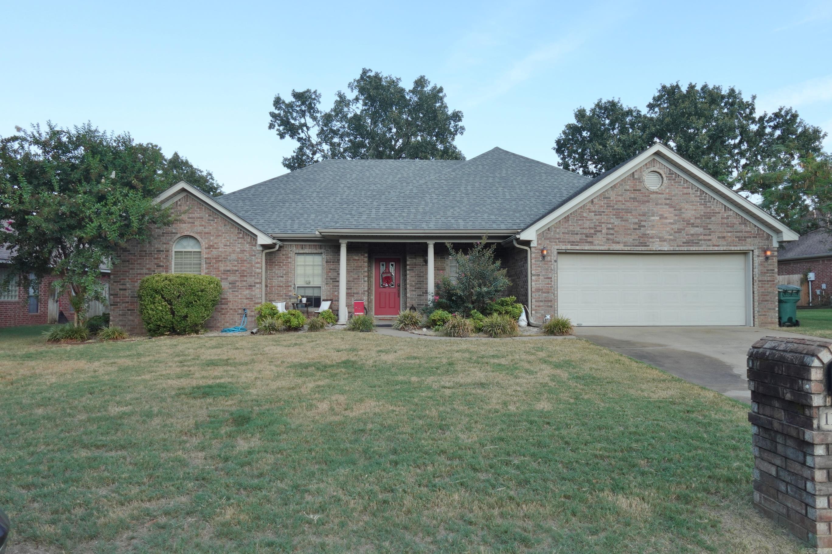 1120 Spatz Circle — exterior