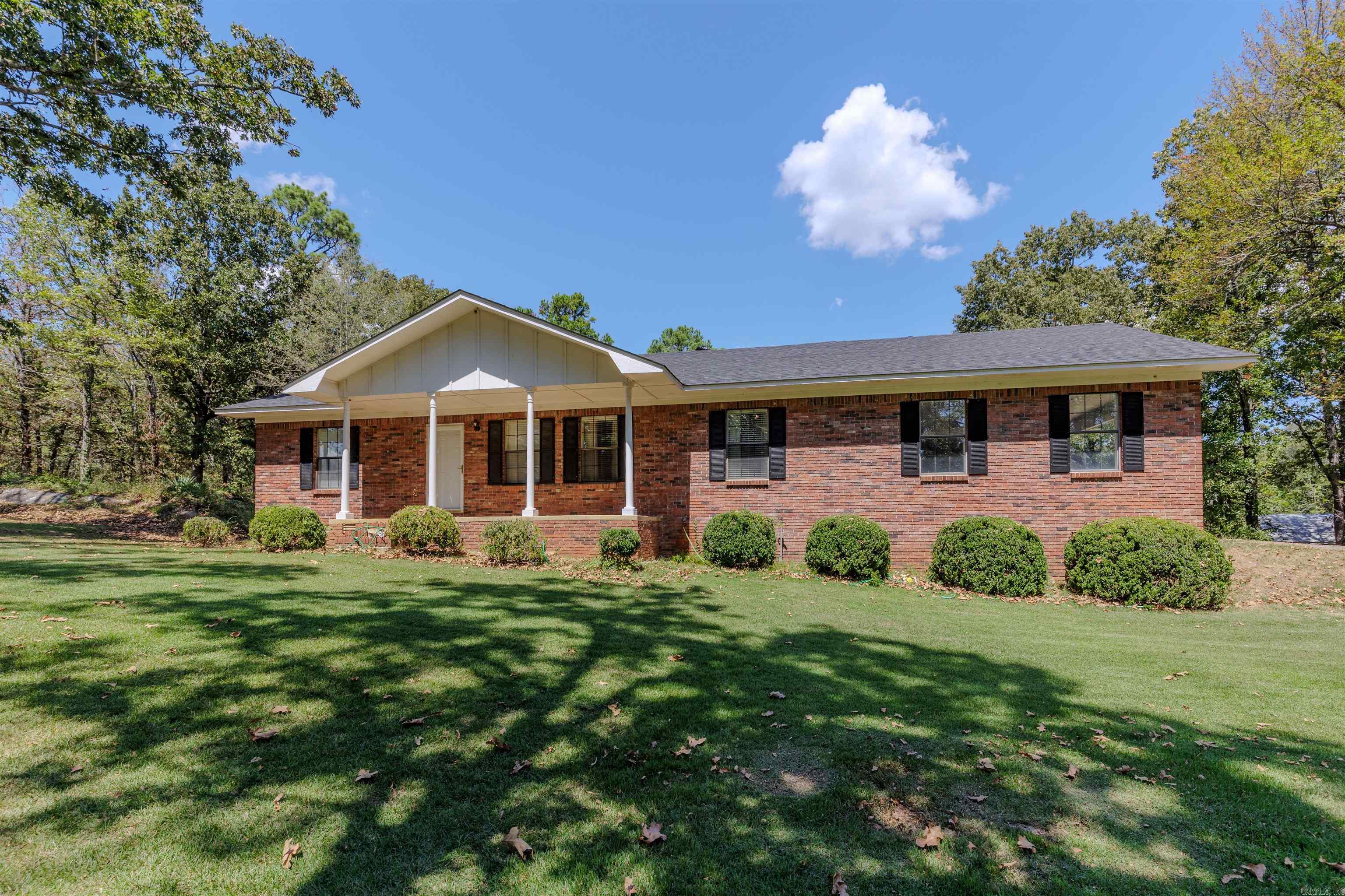 3438 W Highway 60 — exterior