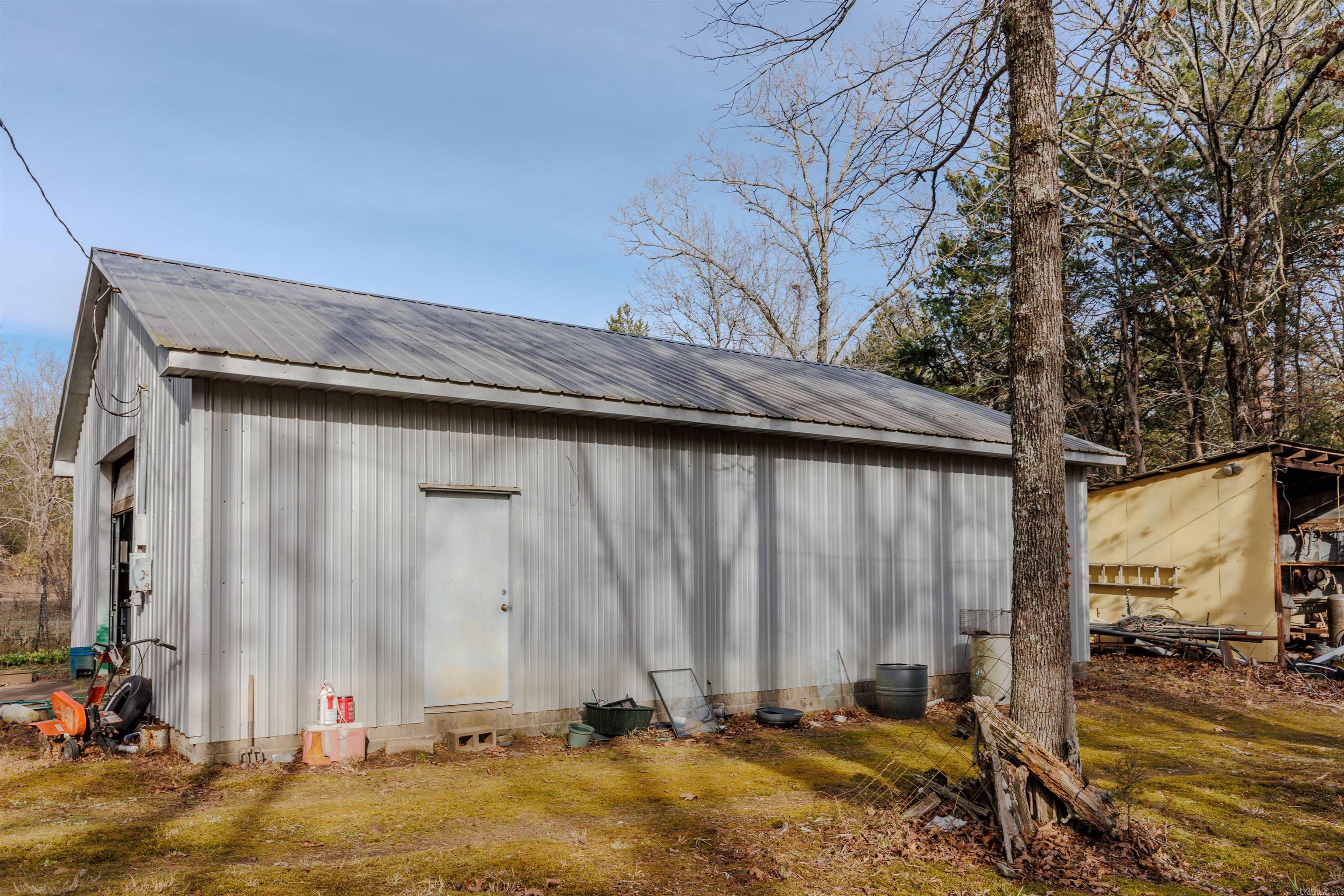 3438 W Highway 60  Perryville, AR