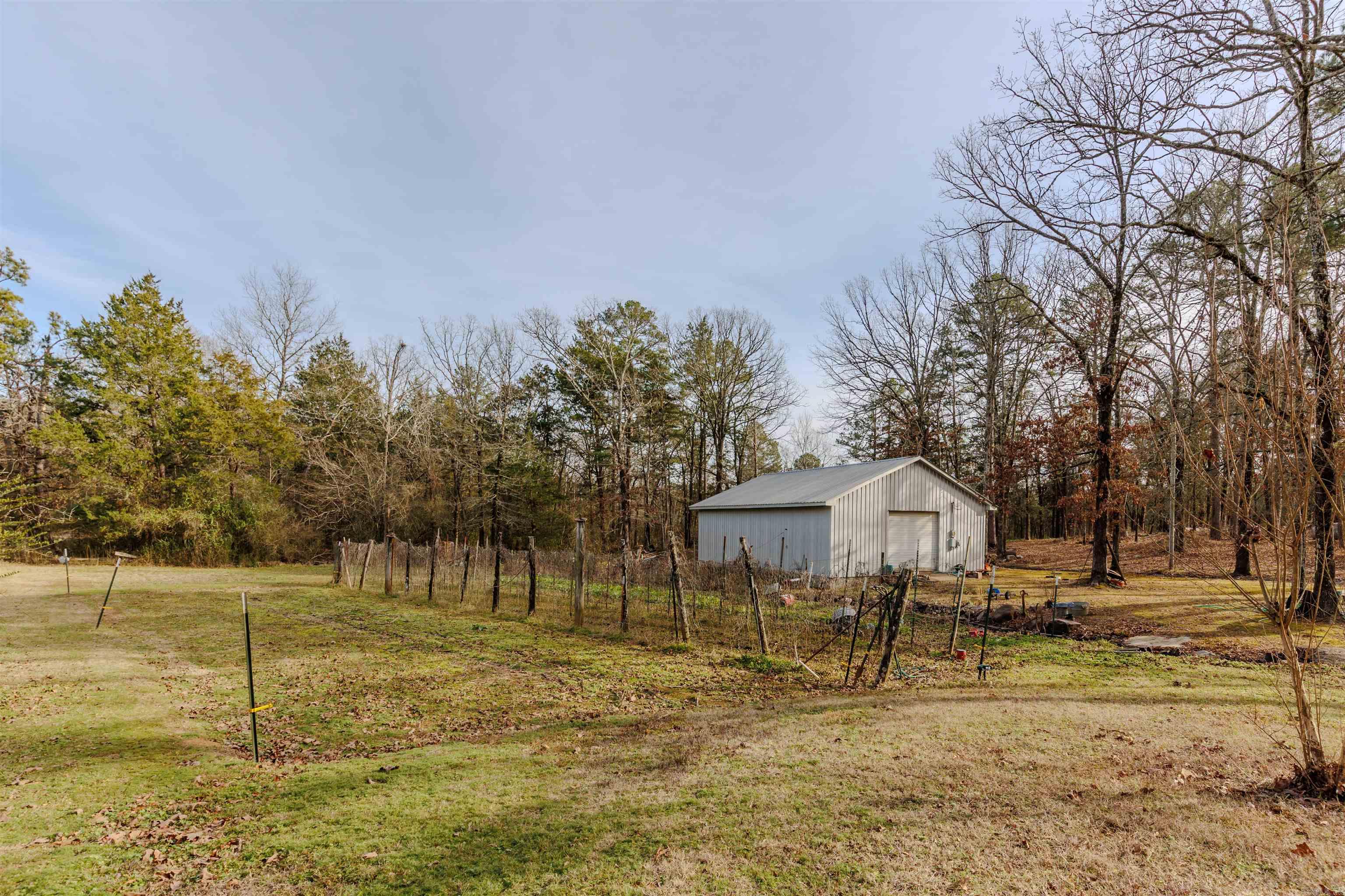 3438 W Highway 60  Perryville, AR