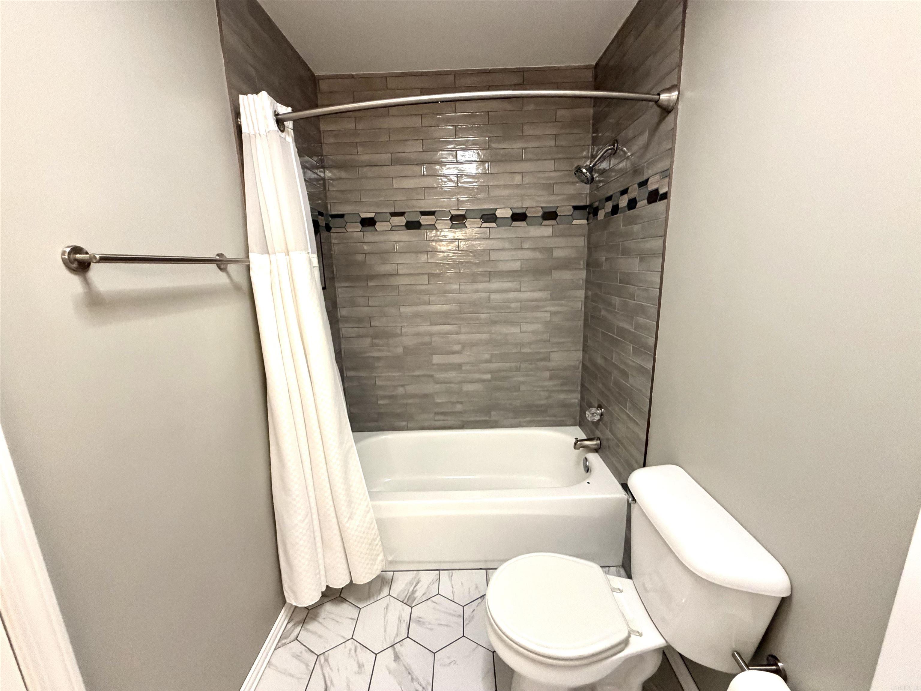 4323 Highway 104  White Hall, AR