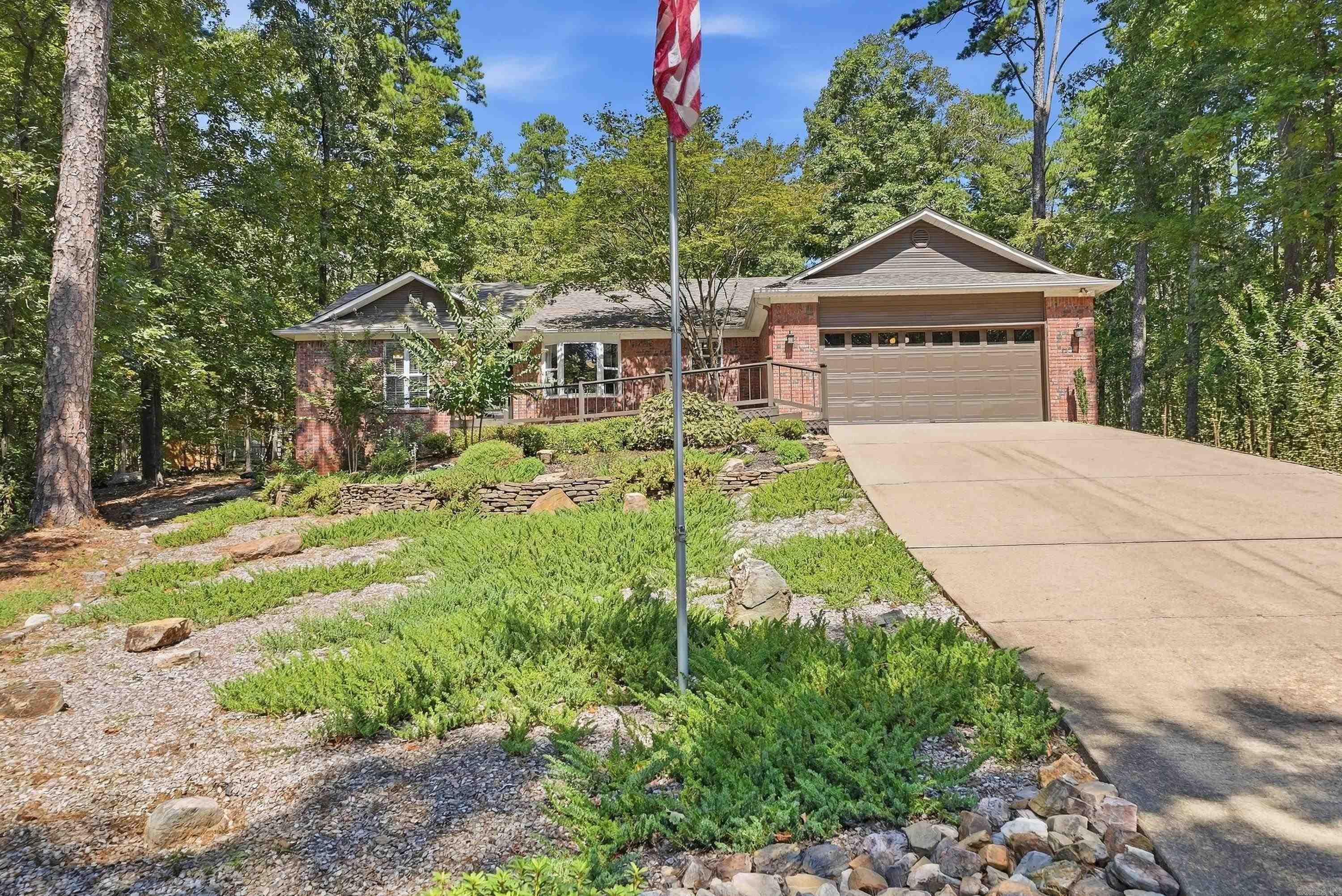 11 Alicante Lane Hot Springs Village, AR 71909