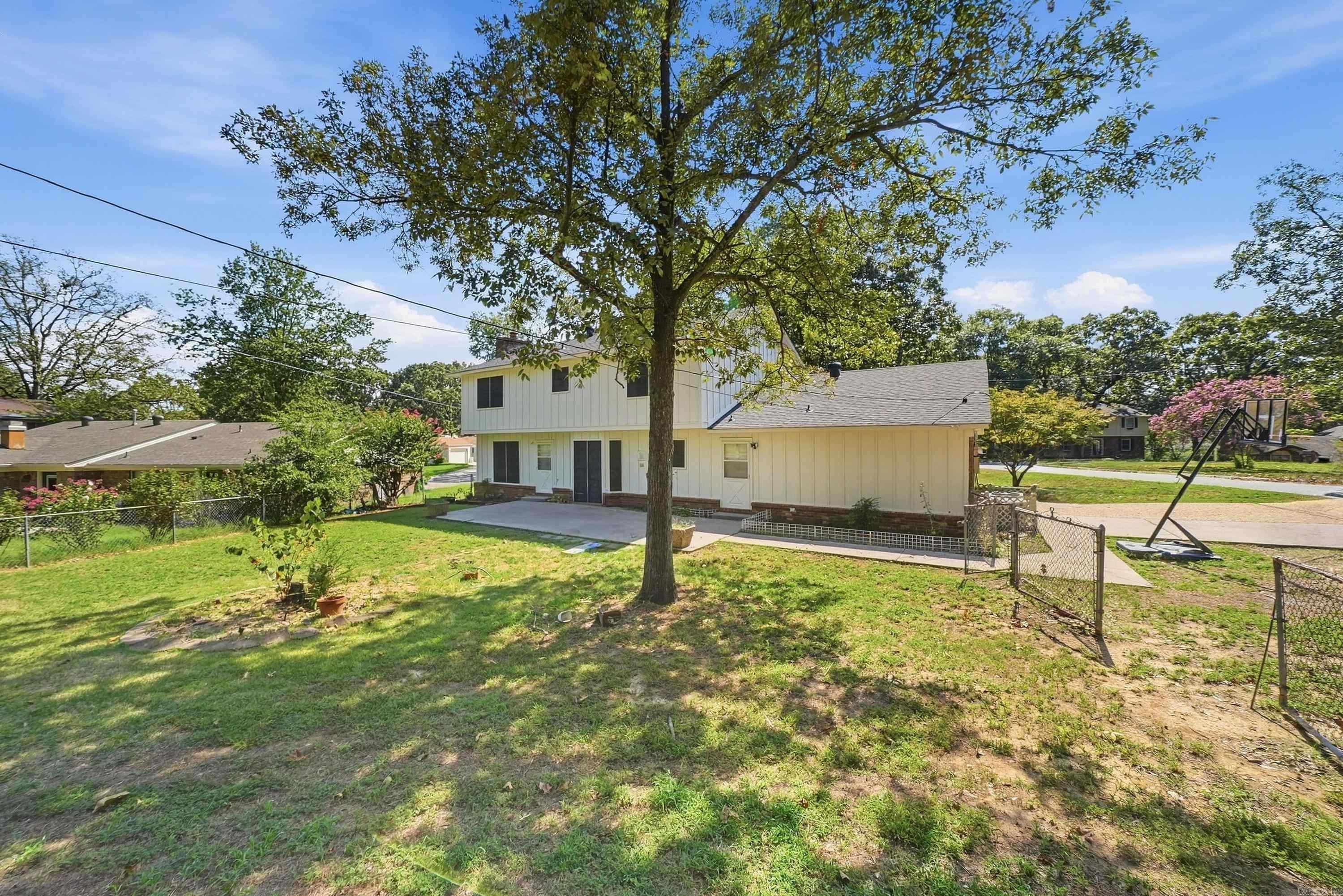 1701 War Eagle  North Little Rock, AR