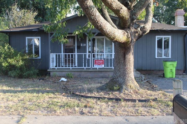 219 W 20th  Stuttgart, AR
