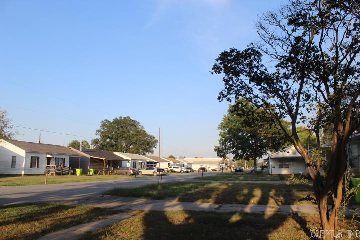219 W 20th  Stuttgart, AR