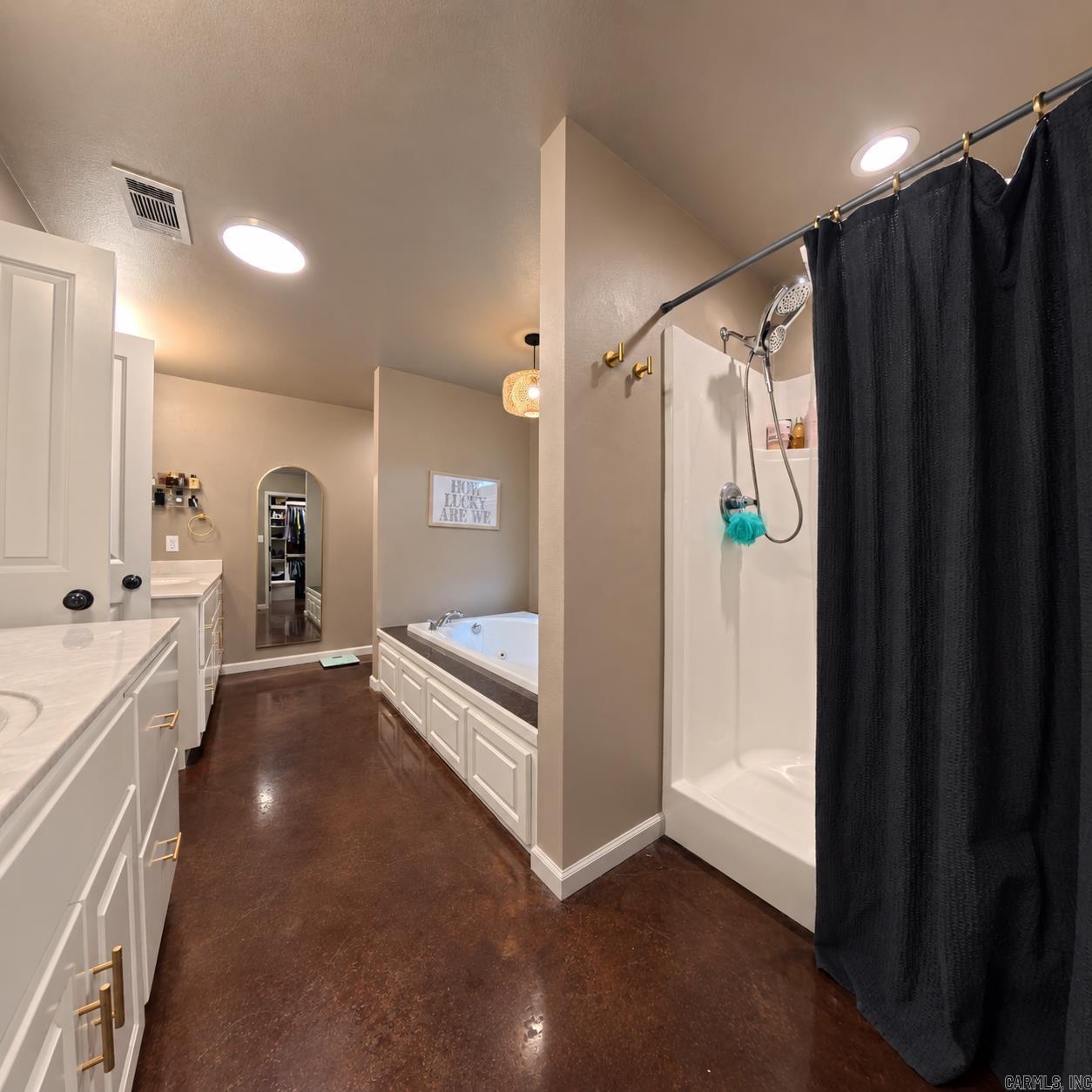 12 Meadowview Dr.  Searcy, AR