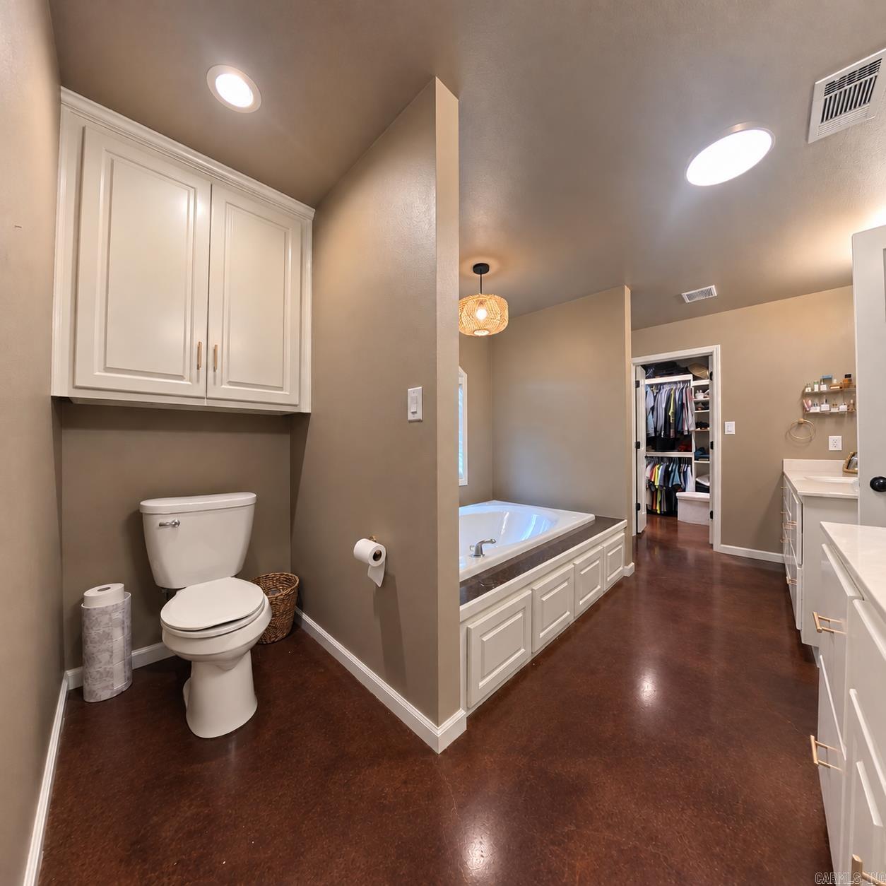 12 Meadowview Dr.  Searcy, AR