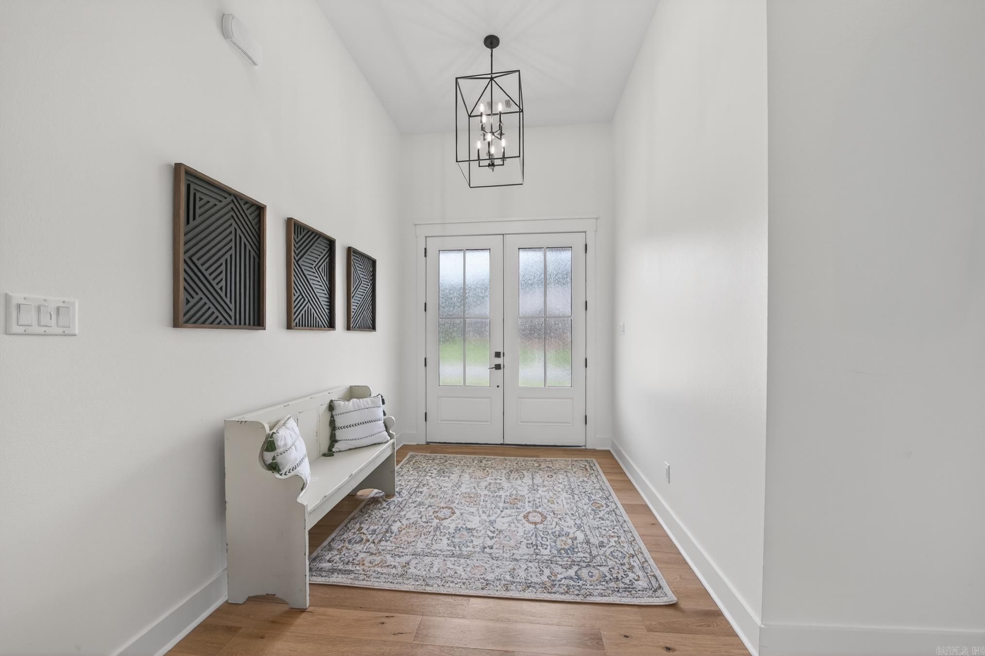 1586 Calcutta Drive — photo 4