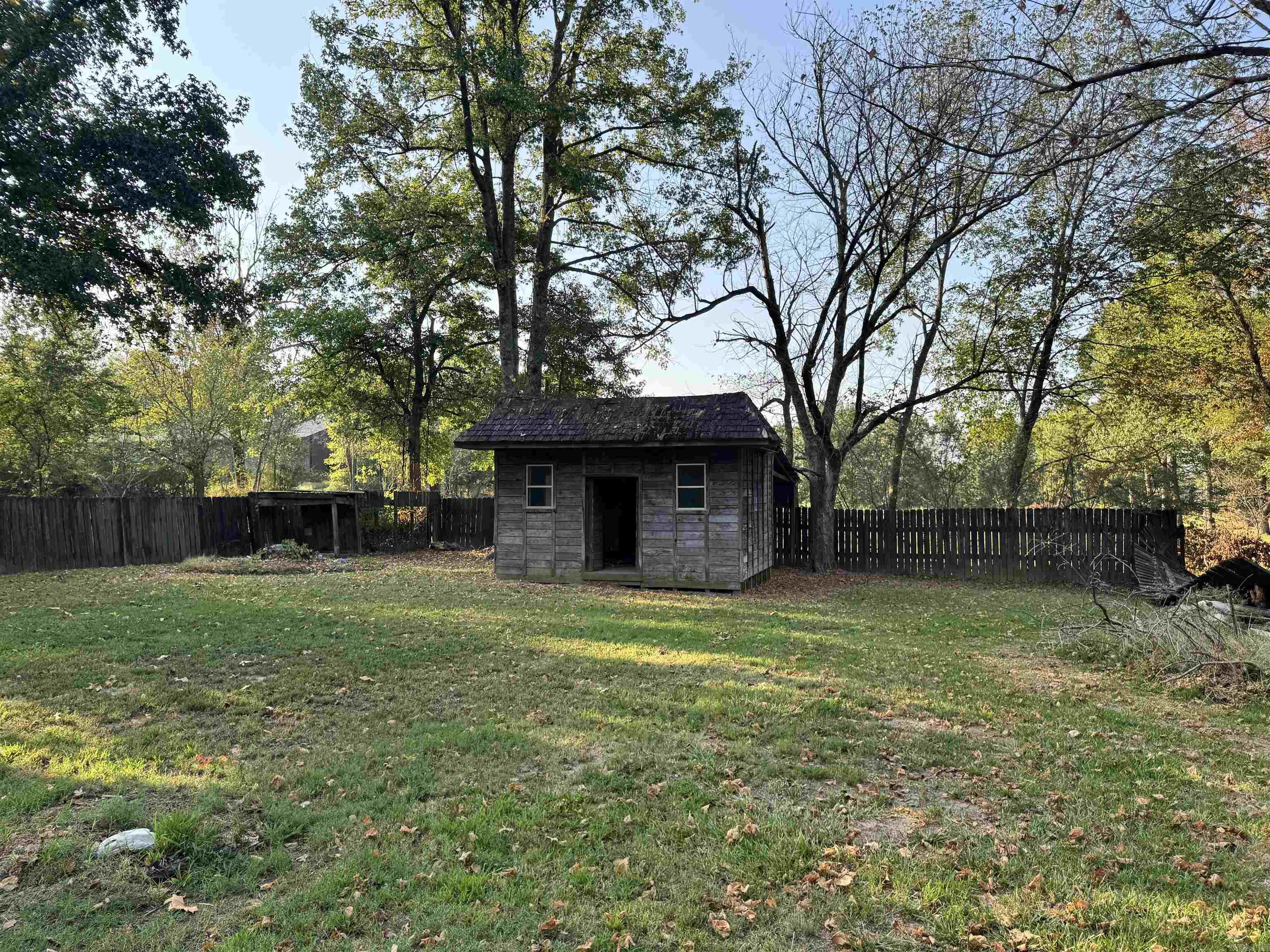 2004 Missouri Ave.  Mena, AR