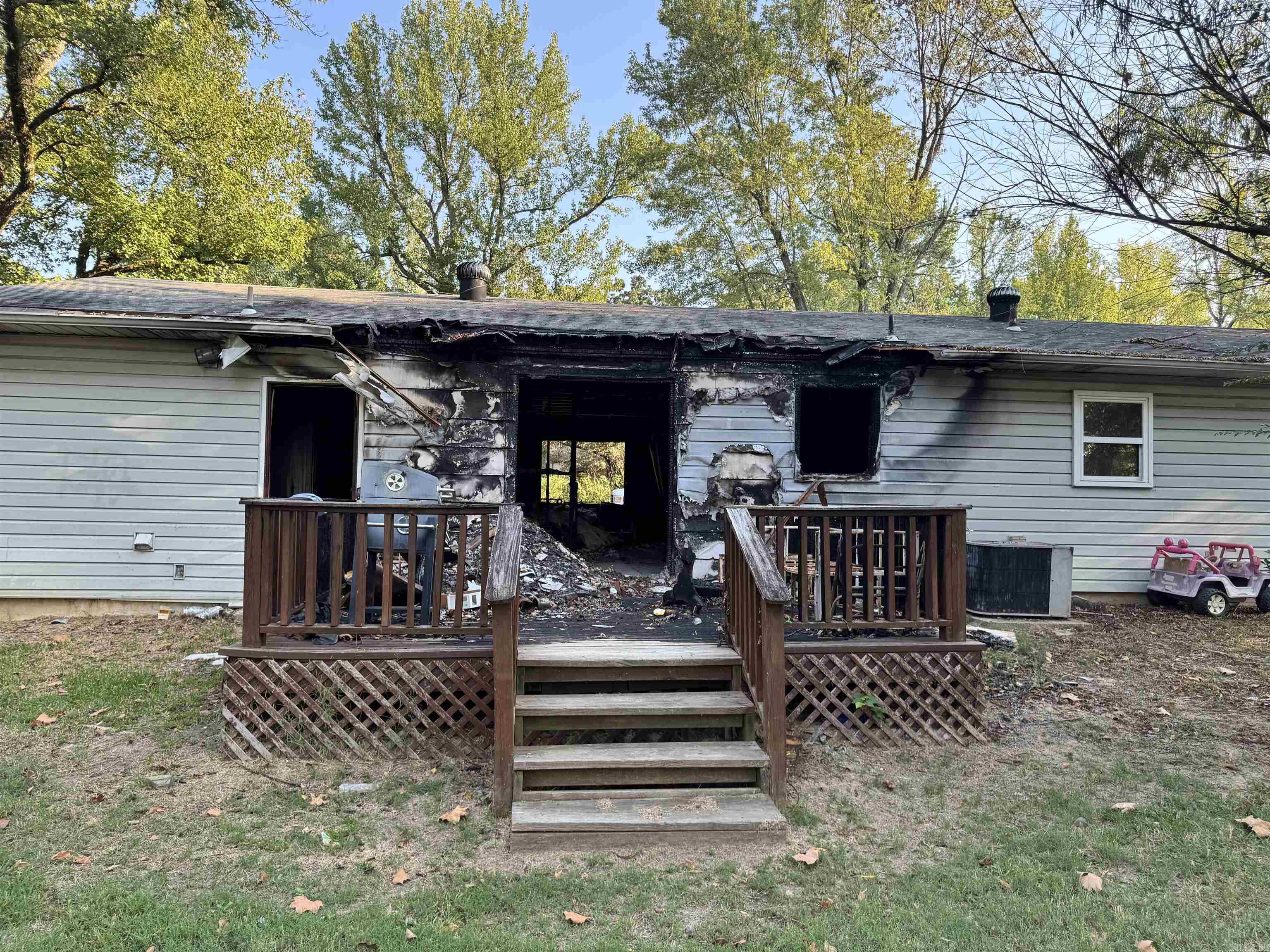 2004 Missouri Ave.  Mena, AR