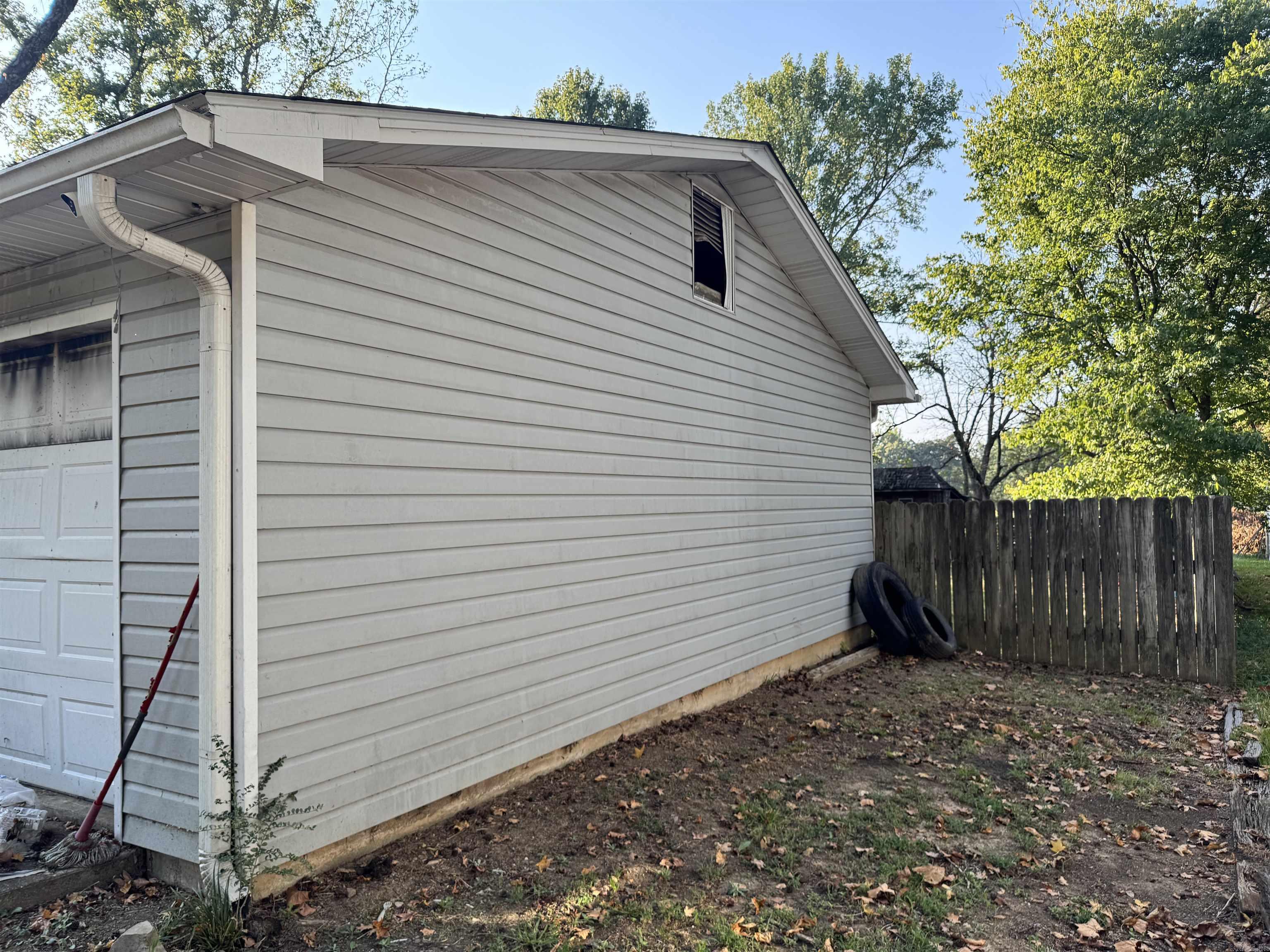 2004 Missouri Ave.  Mena, AR