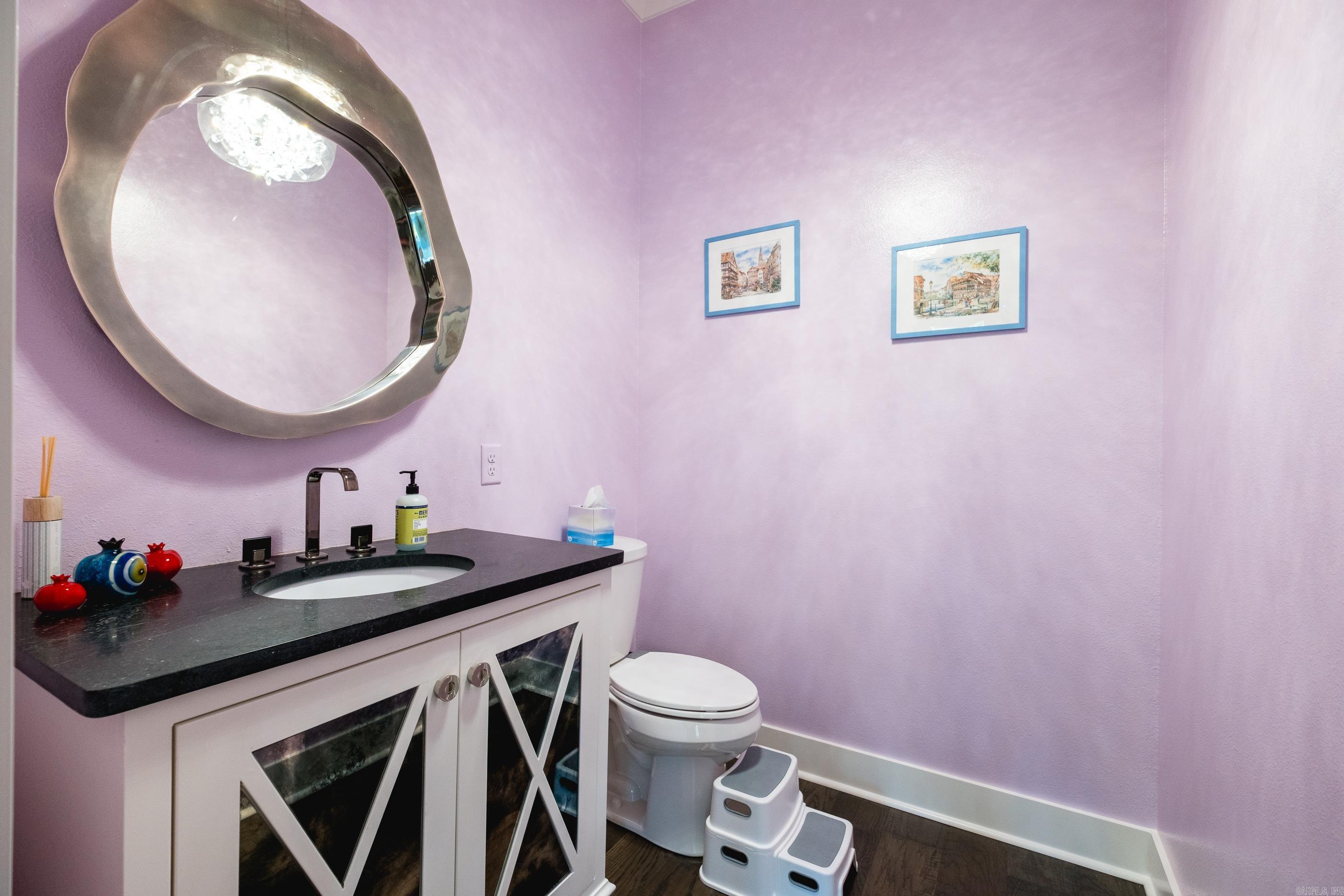 18 Ensbury Place Little Rock, AR 72223