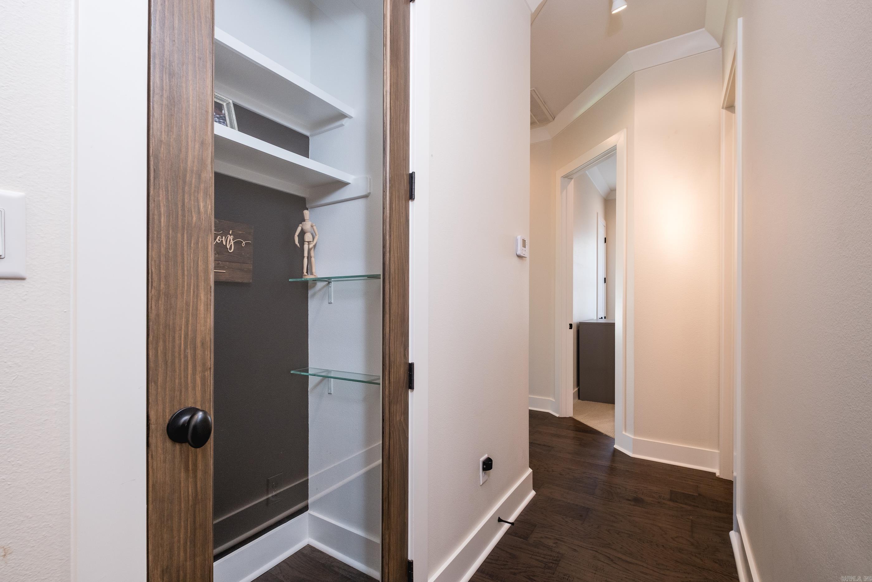 18 Ensbury Place Little Rock, AR 72223