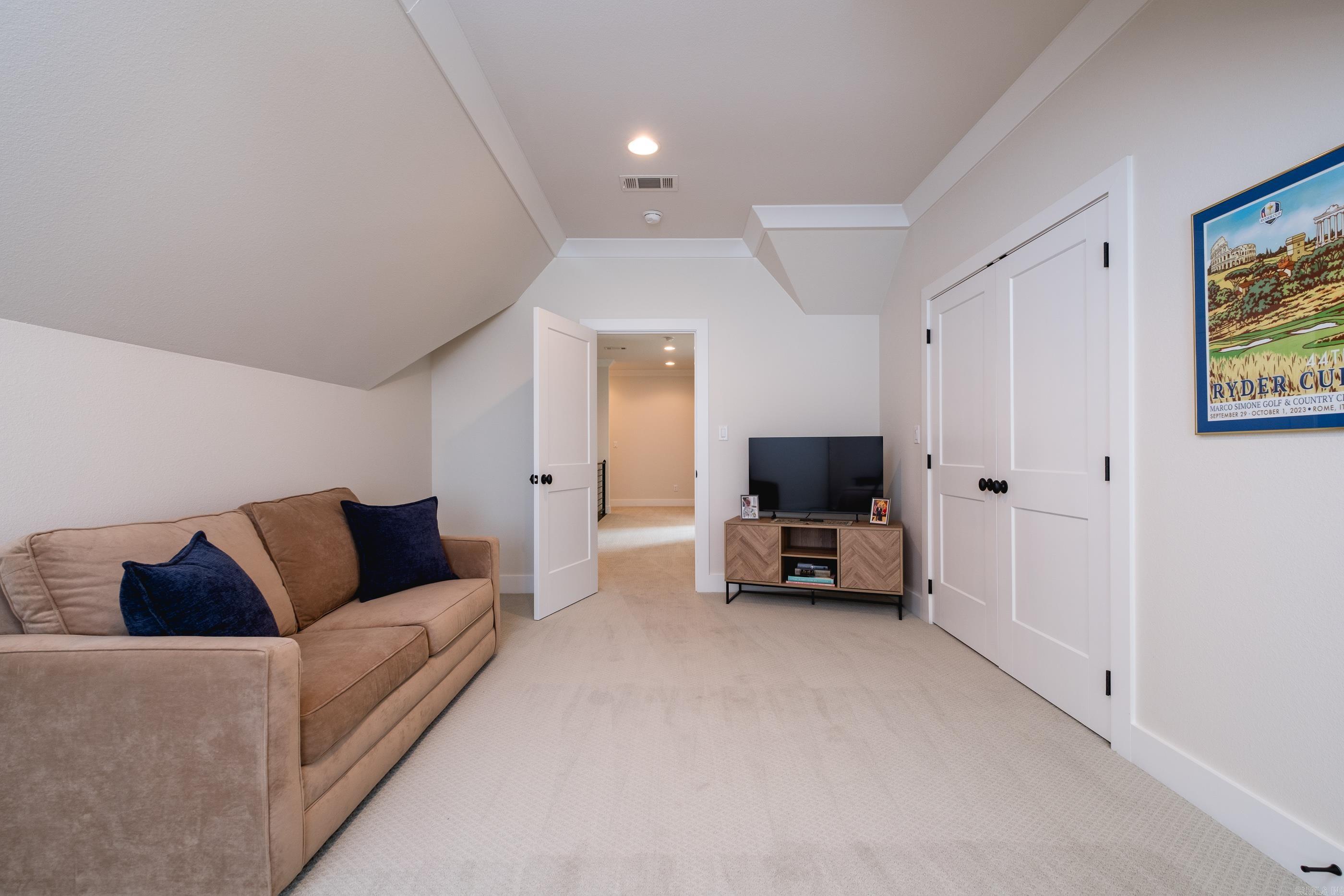 18 Ensbury Place Little Rock, AR 72223