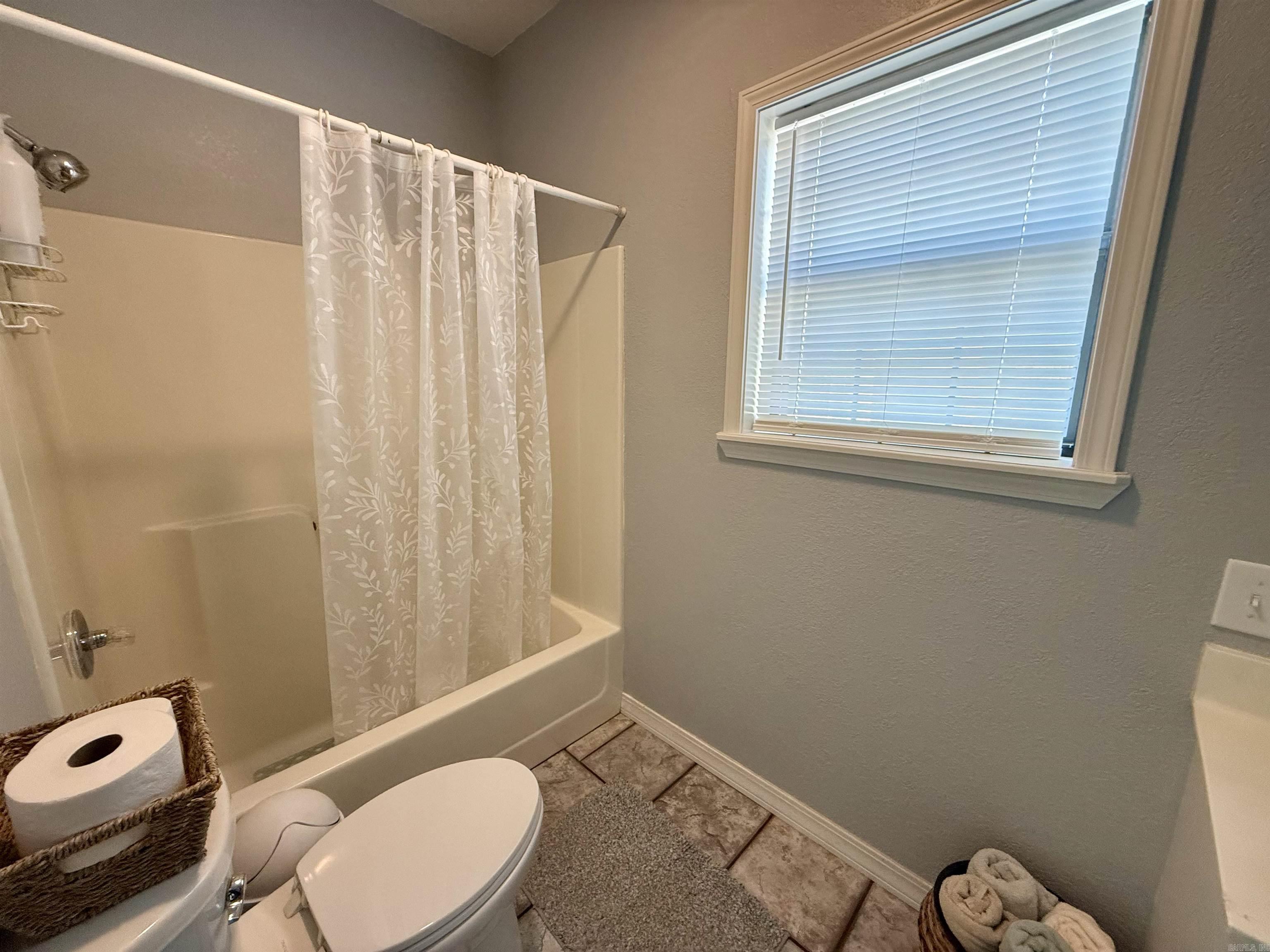 137 & 119 Garrett Road Lamar, AR 72846