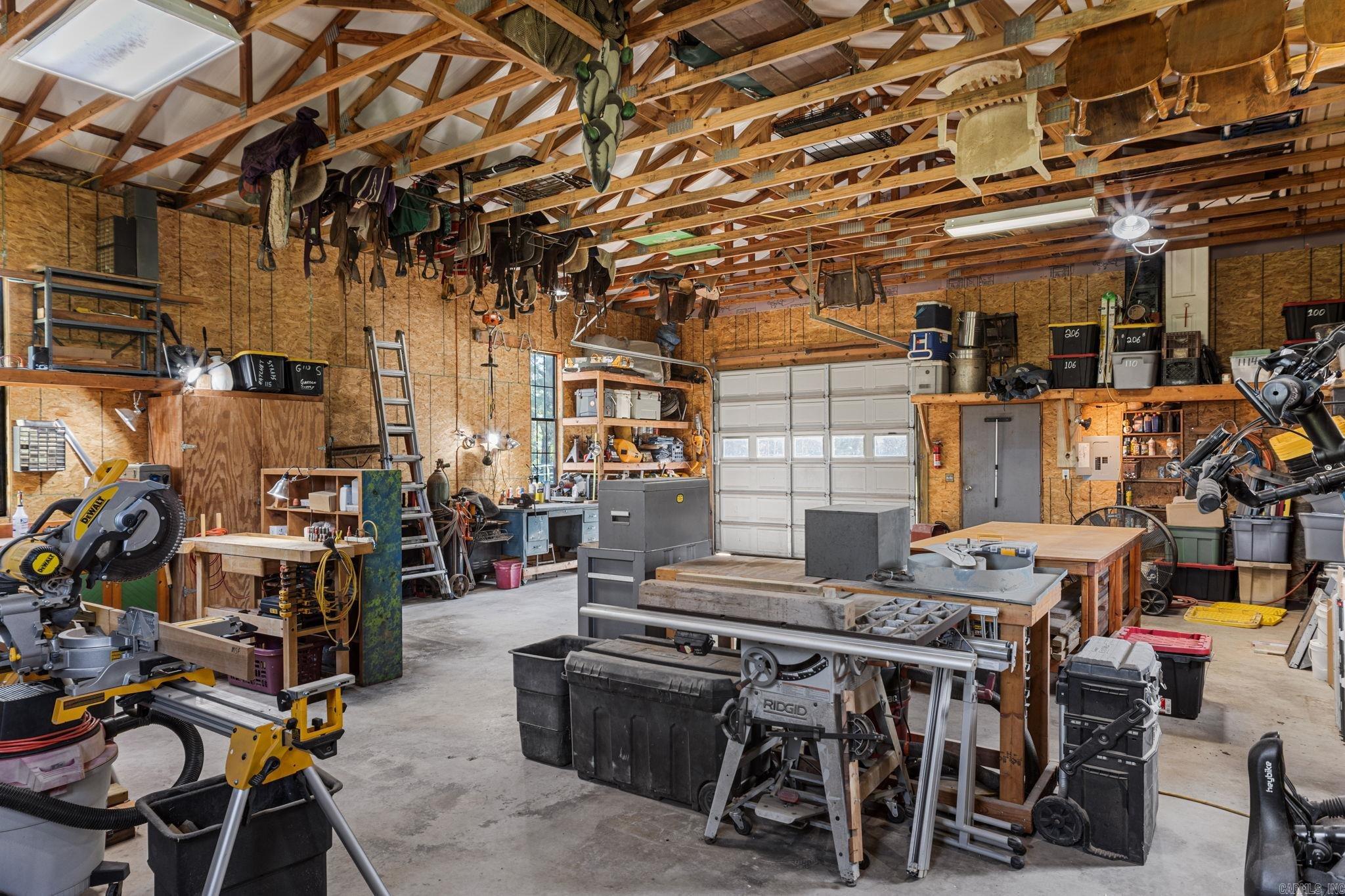 33 E LEWISBURG Vilonia, AR 72173