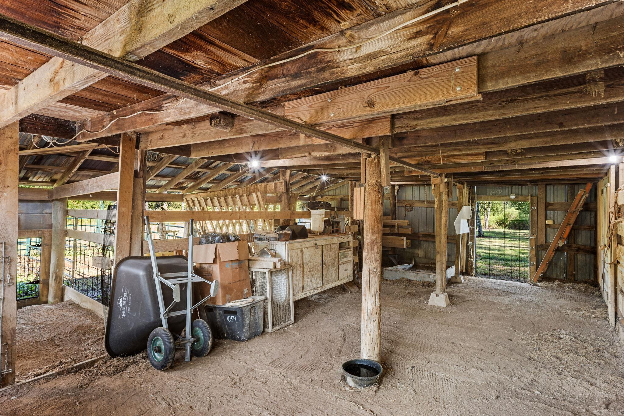 33 E LEWISBURG Vilonia, AR 72173