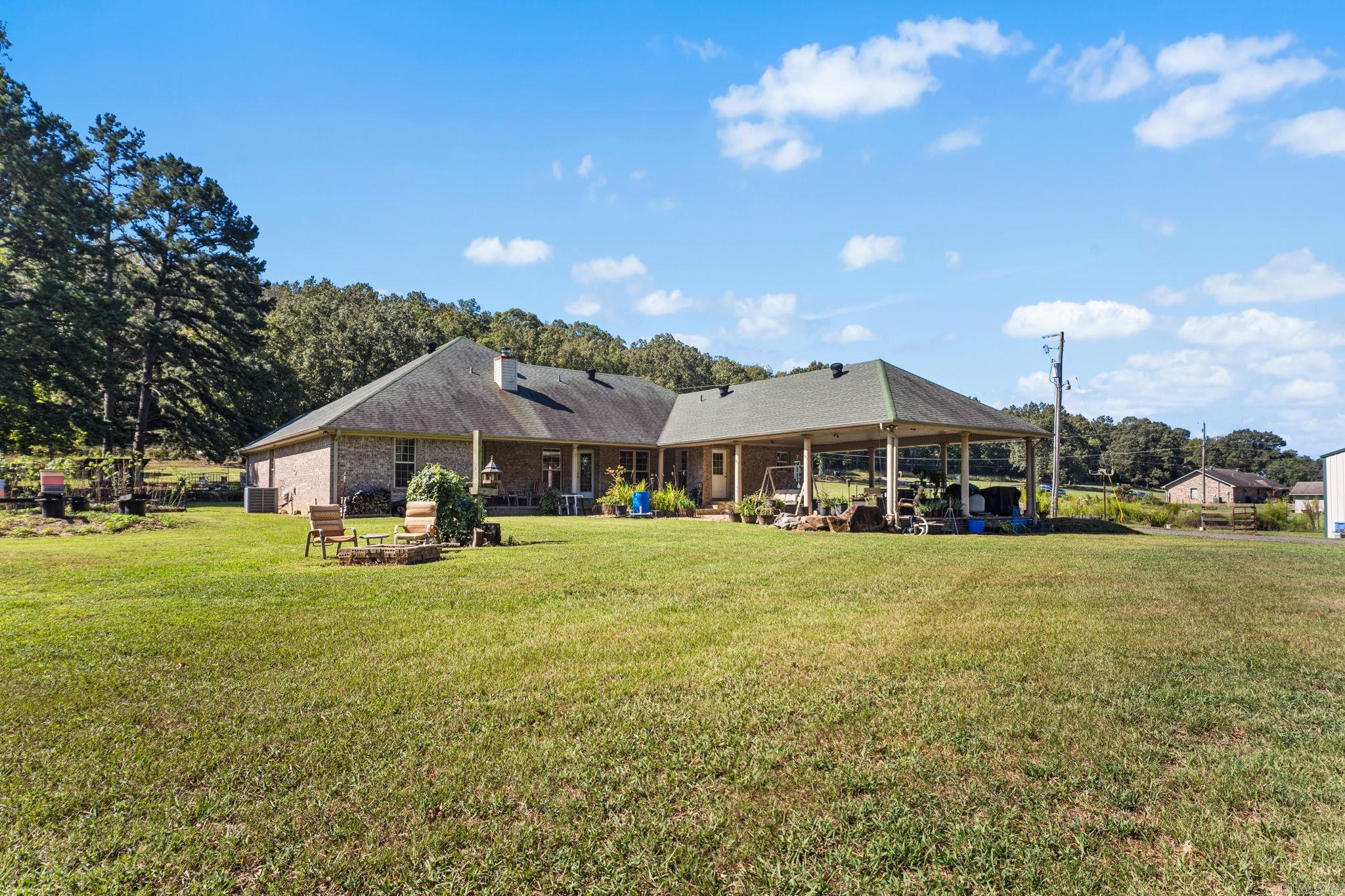 33 E LEWISBURG Vilonia, AR 72173