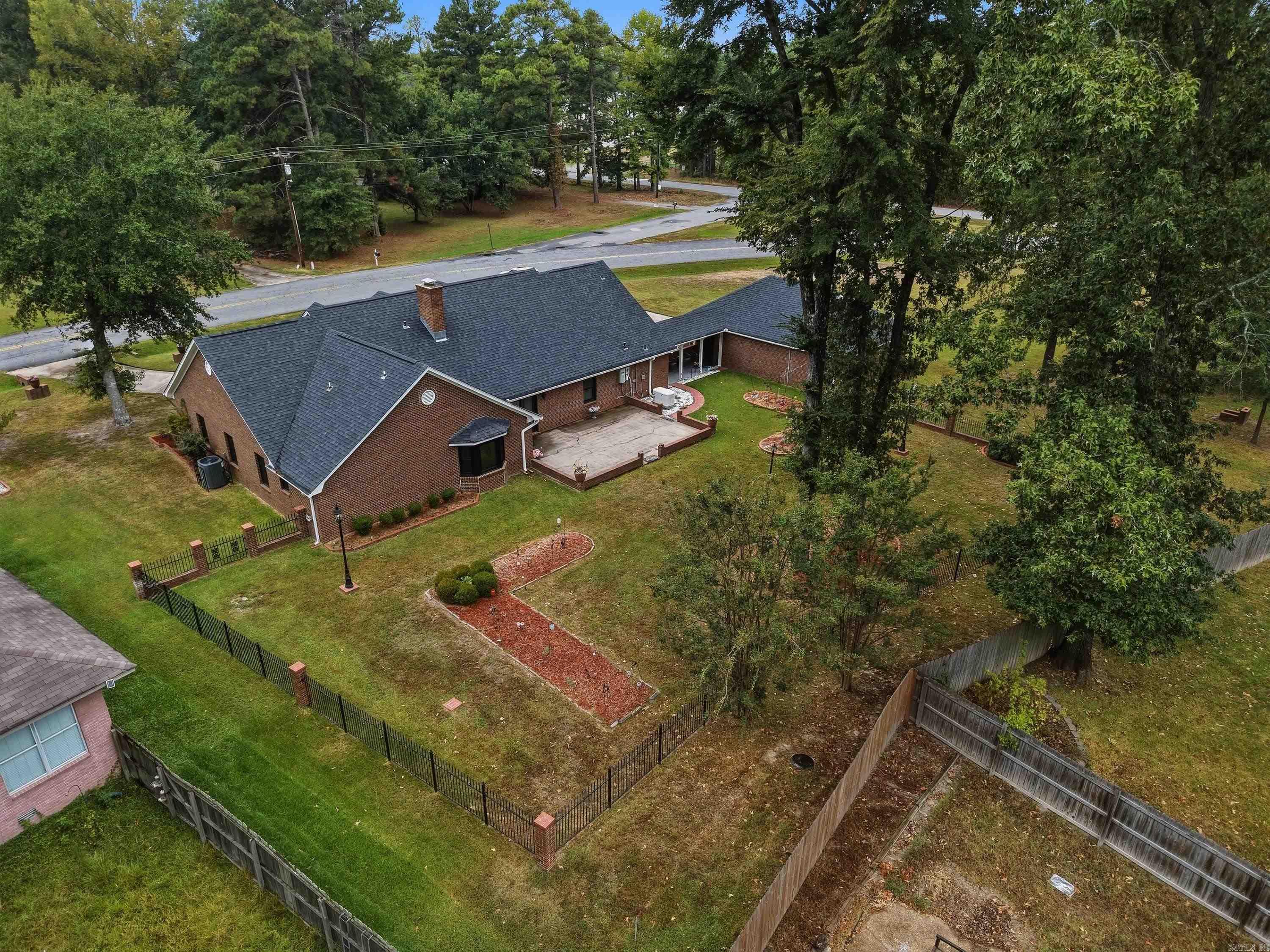 7303 Rosswood  Pine Bluff, AR