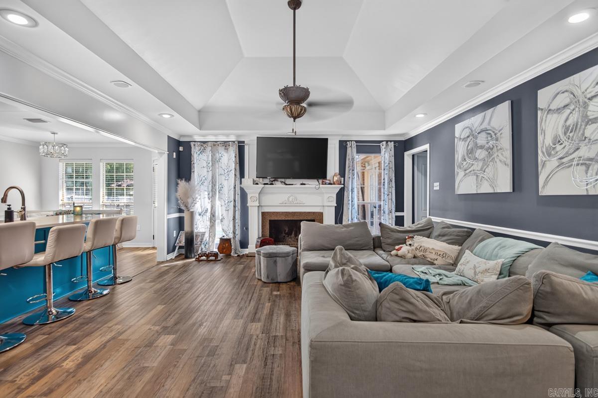 660 Bonnie Lane — photo 3