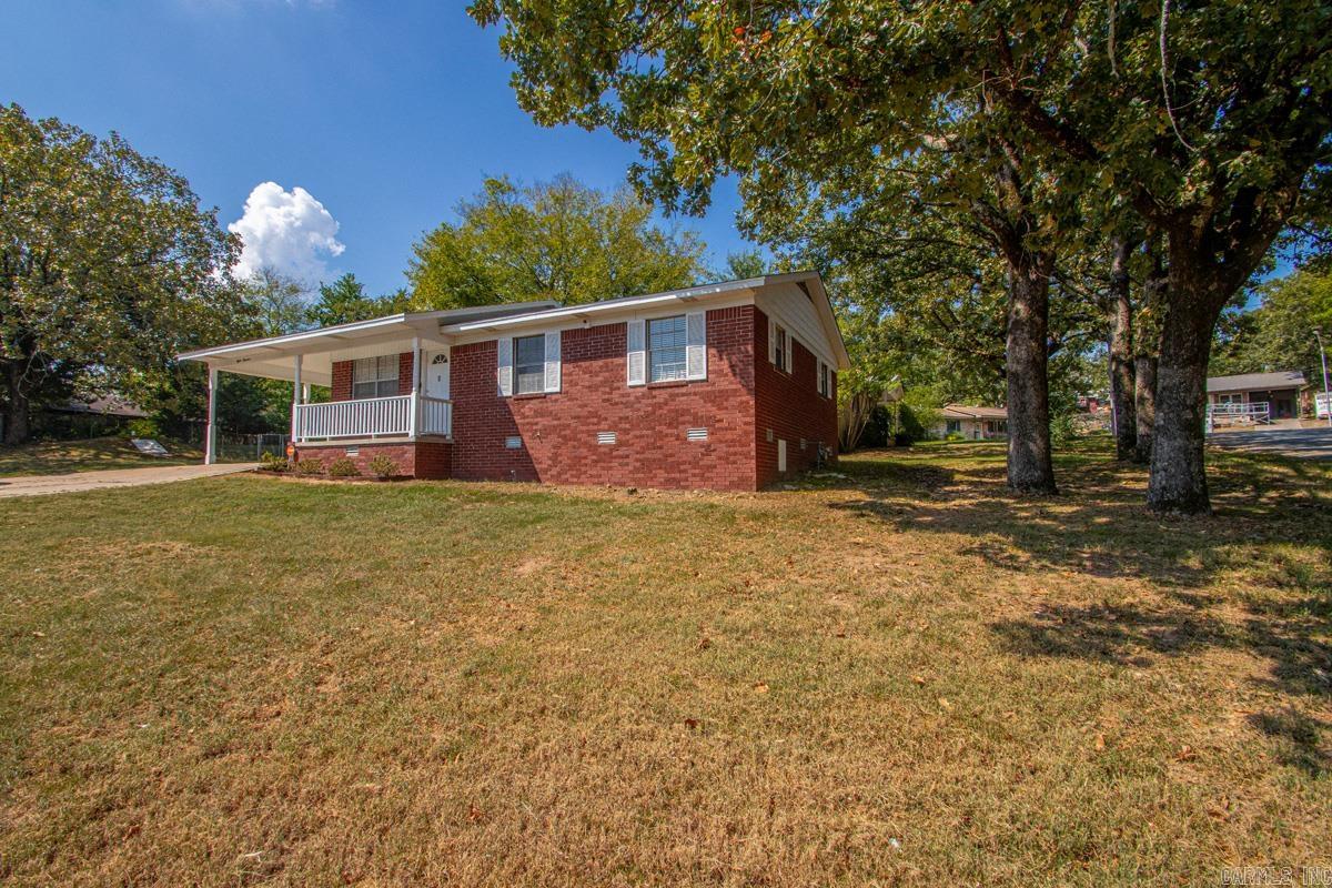 800 Buttercup Circle — photo 3