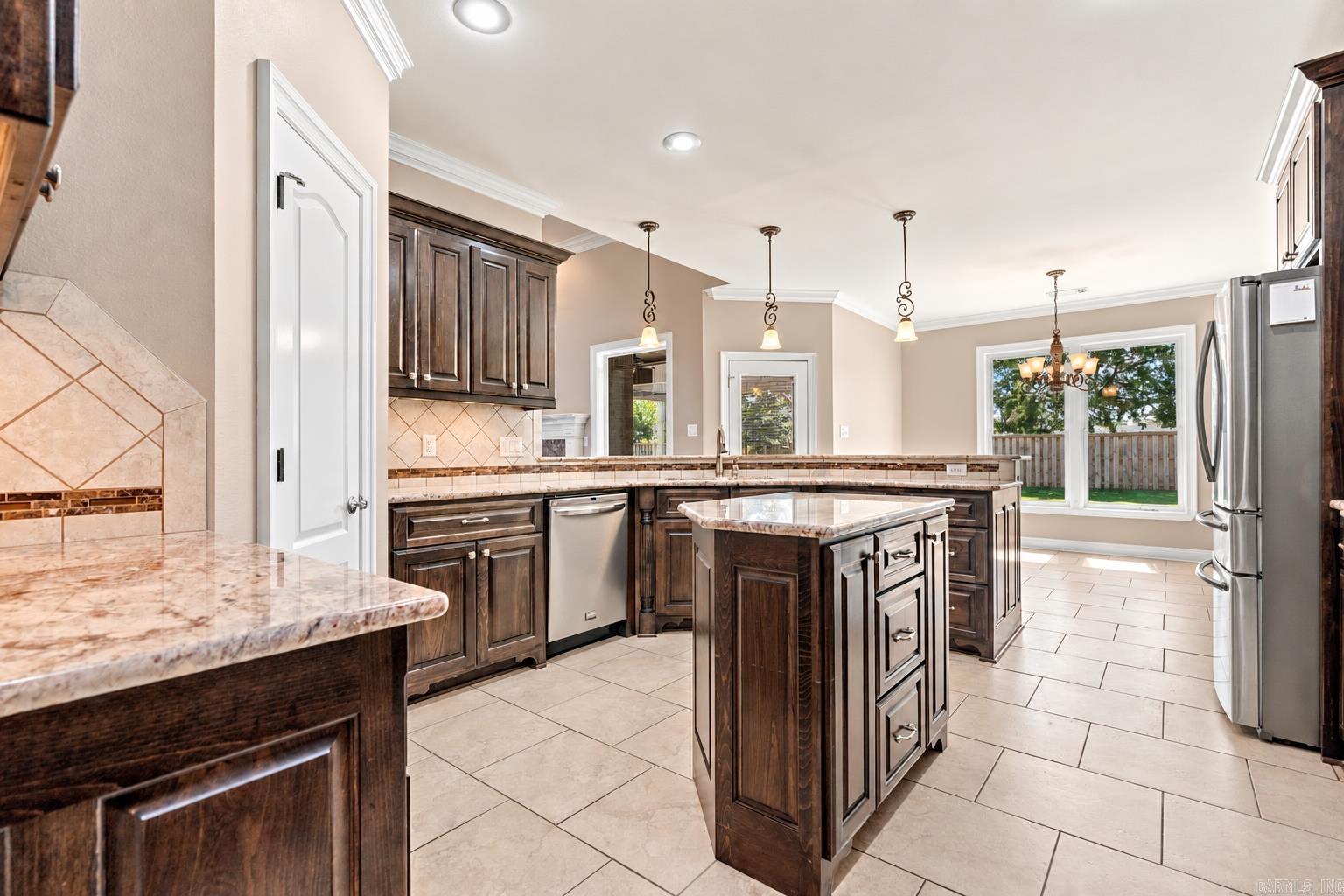 6557 Westminster Benton, AR 72019
