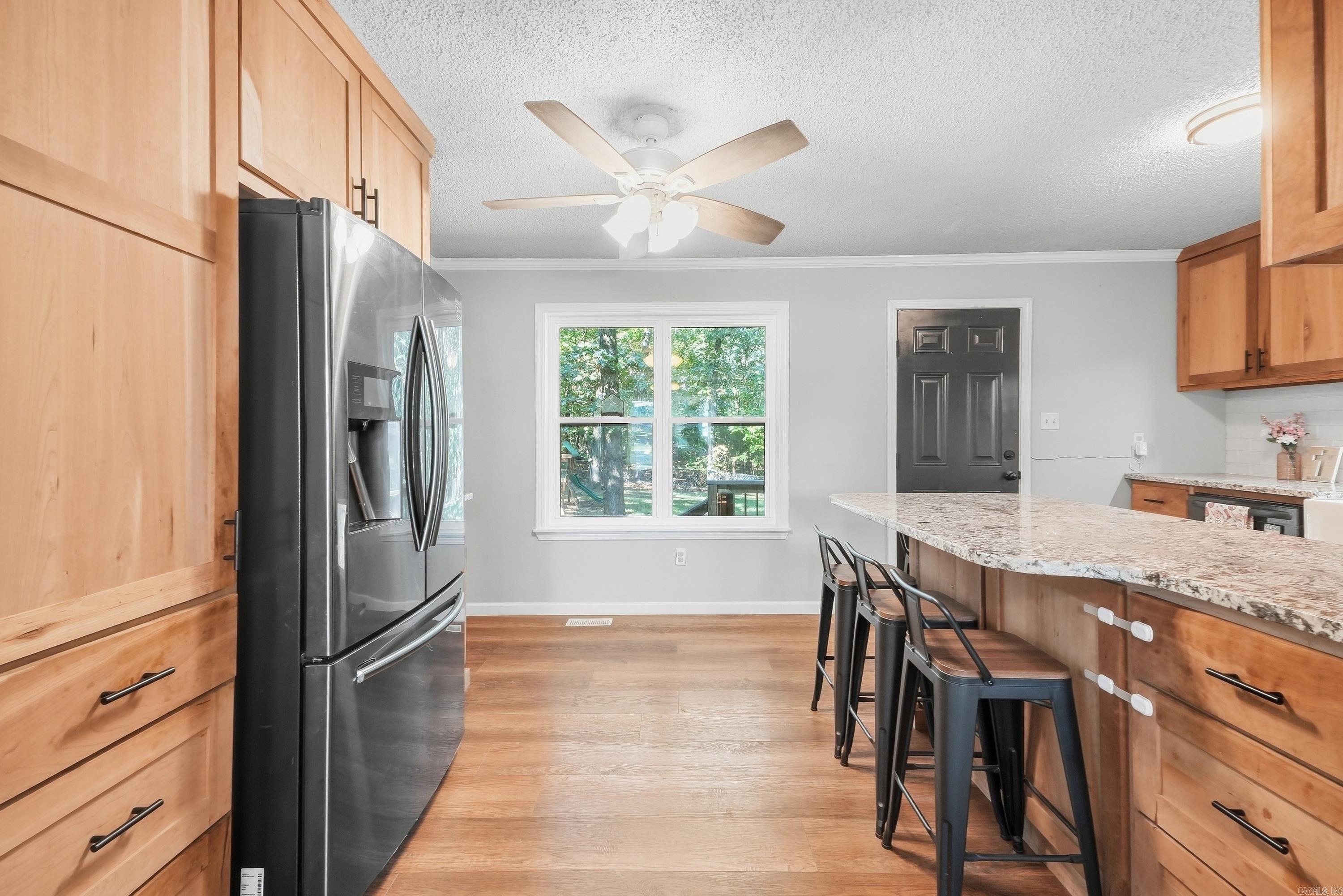 55 Woodland Cove Dr
