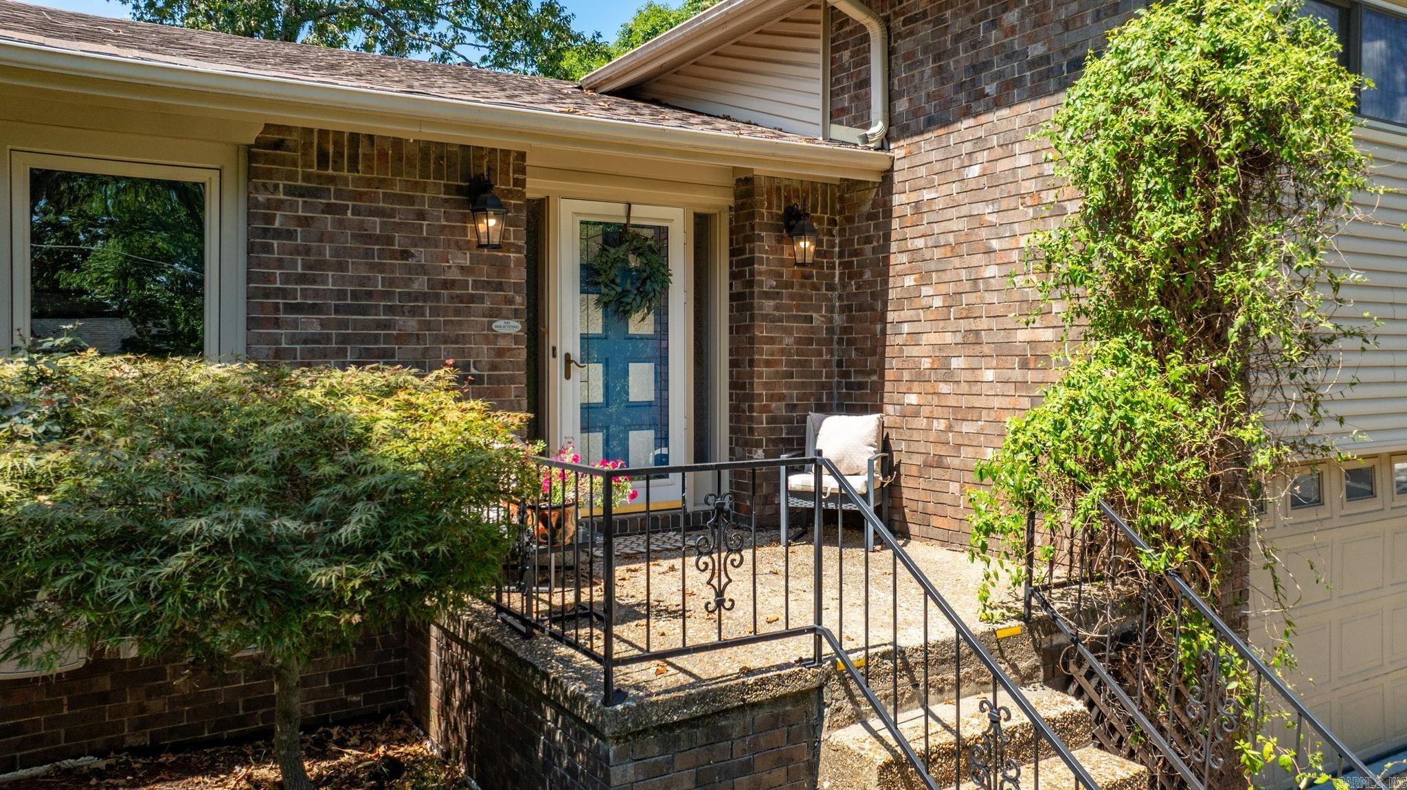45 Greenview Circle — photo 2